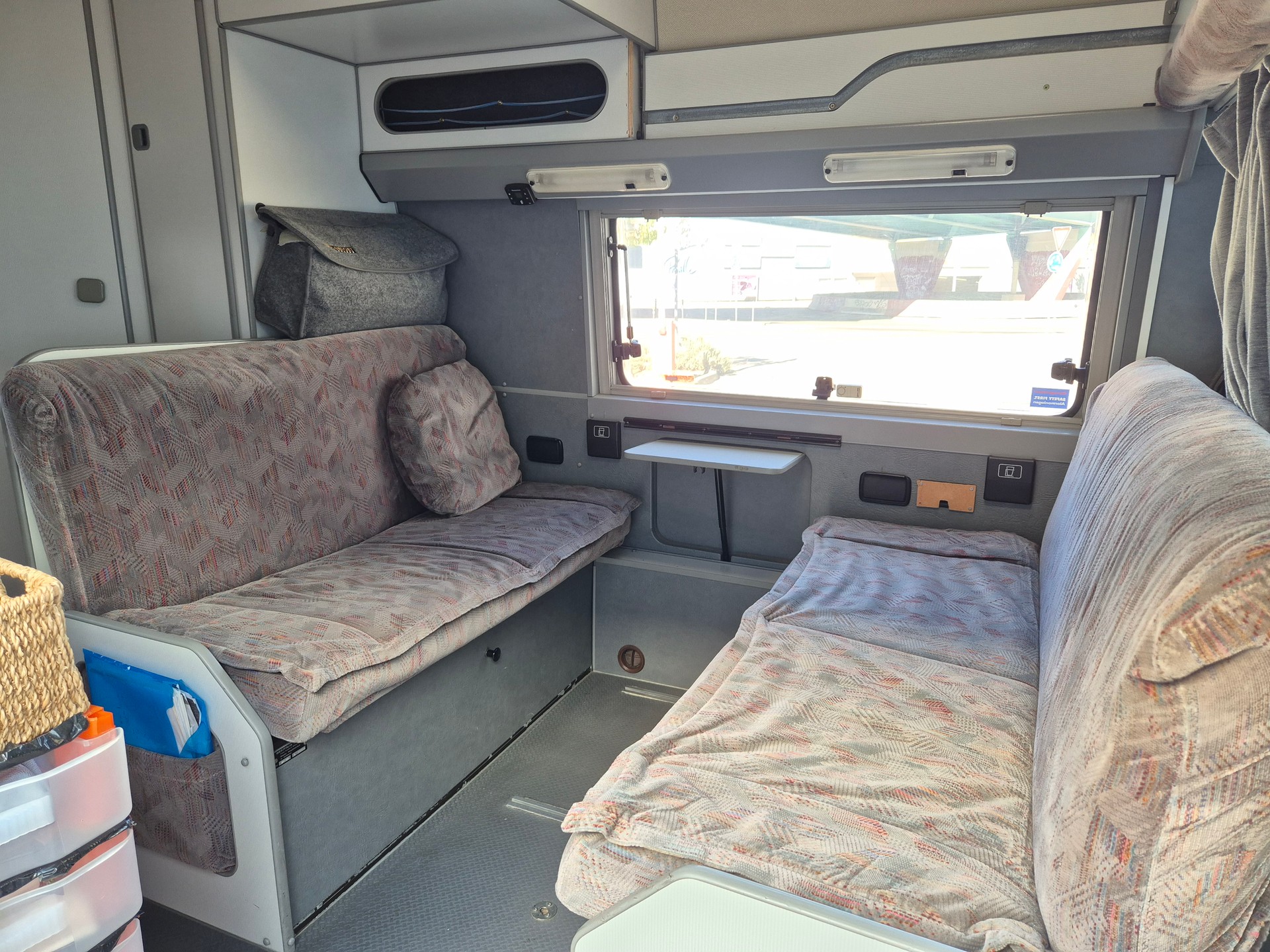 VW VW LT-31 Westfalia Sven Hedin 1990-image-15
