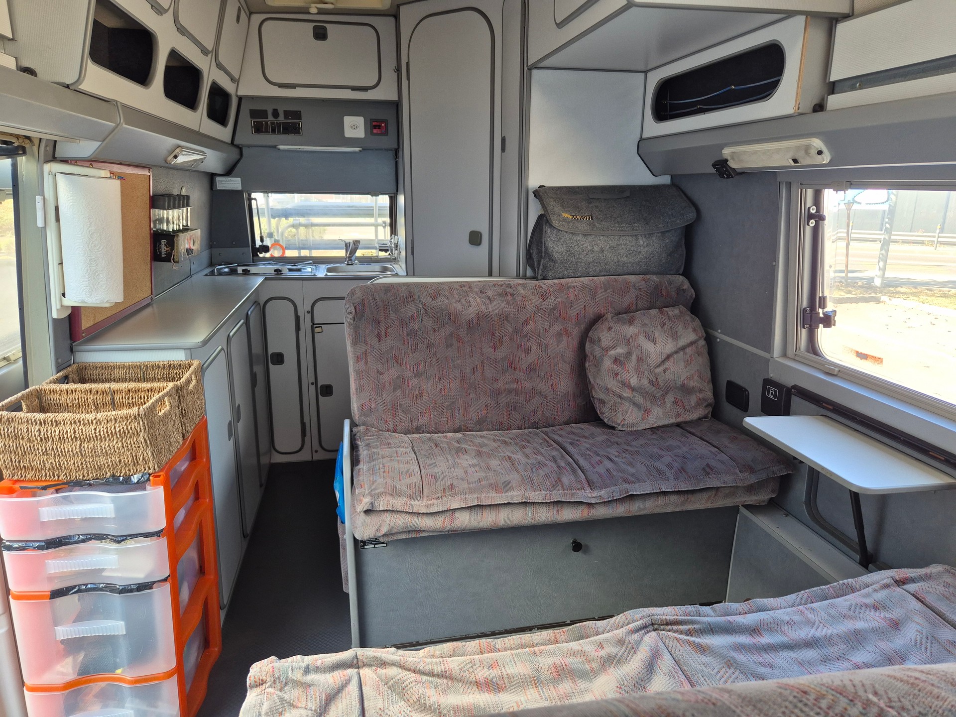 VW VW LT-31 Westfalia Sven Hedin 1990-image-16