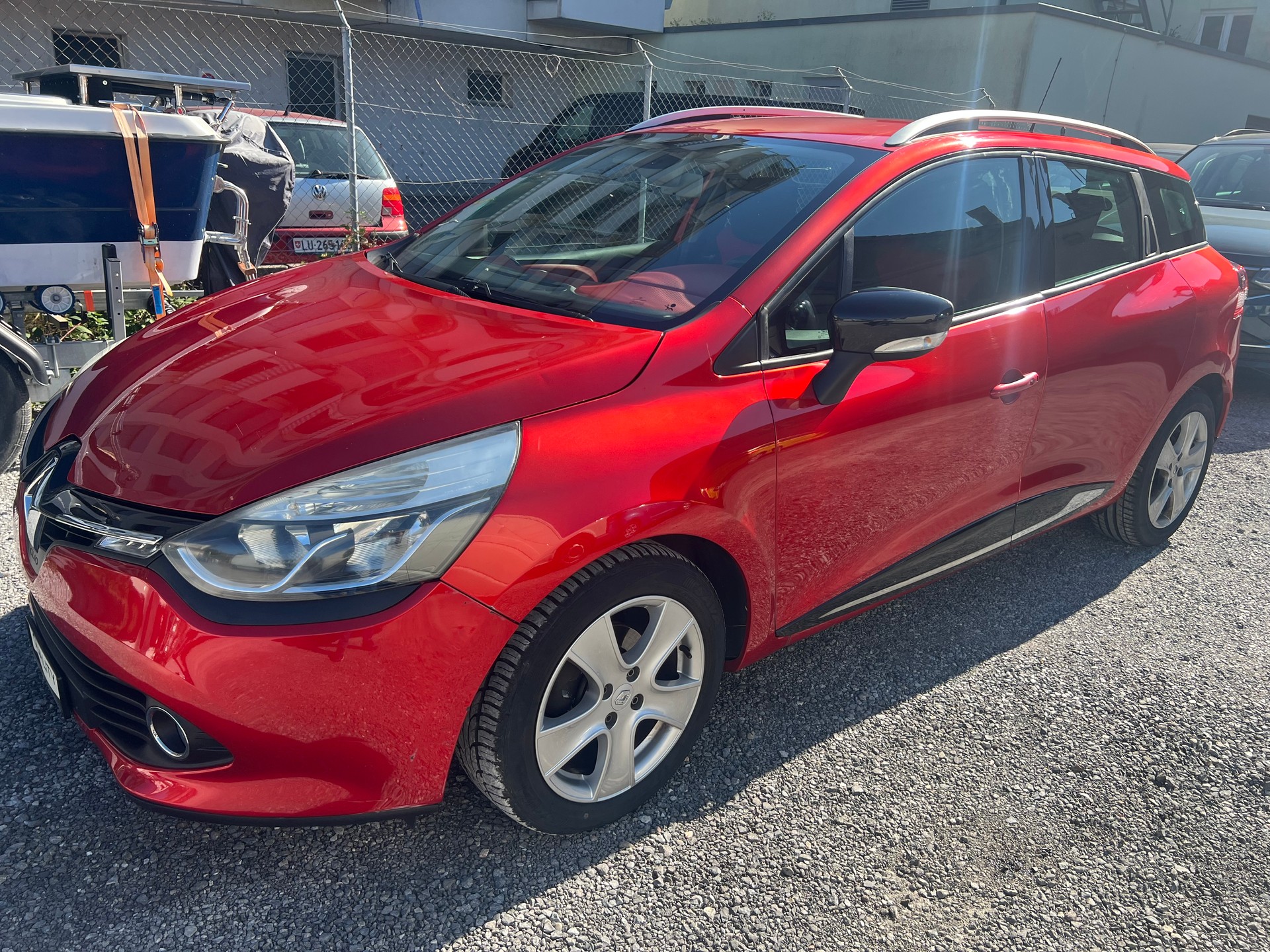 RENAULT Clio Grandtour 1.5 dCi Swiss Edition EDC-image-2