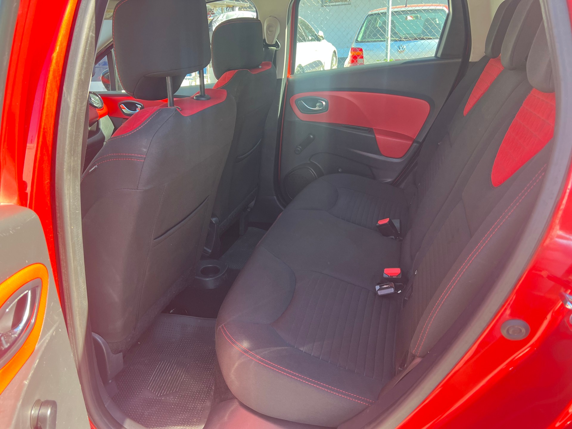 RENAULT Clio Grandtour 1.5 dCi Swiss Edition EDC-image-12