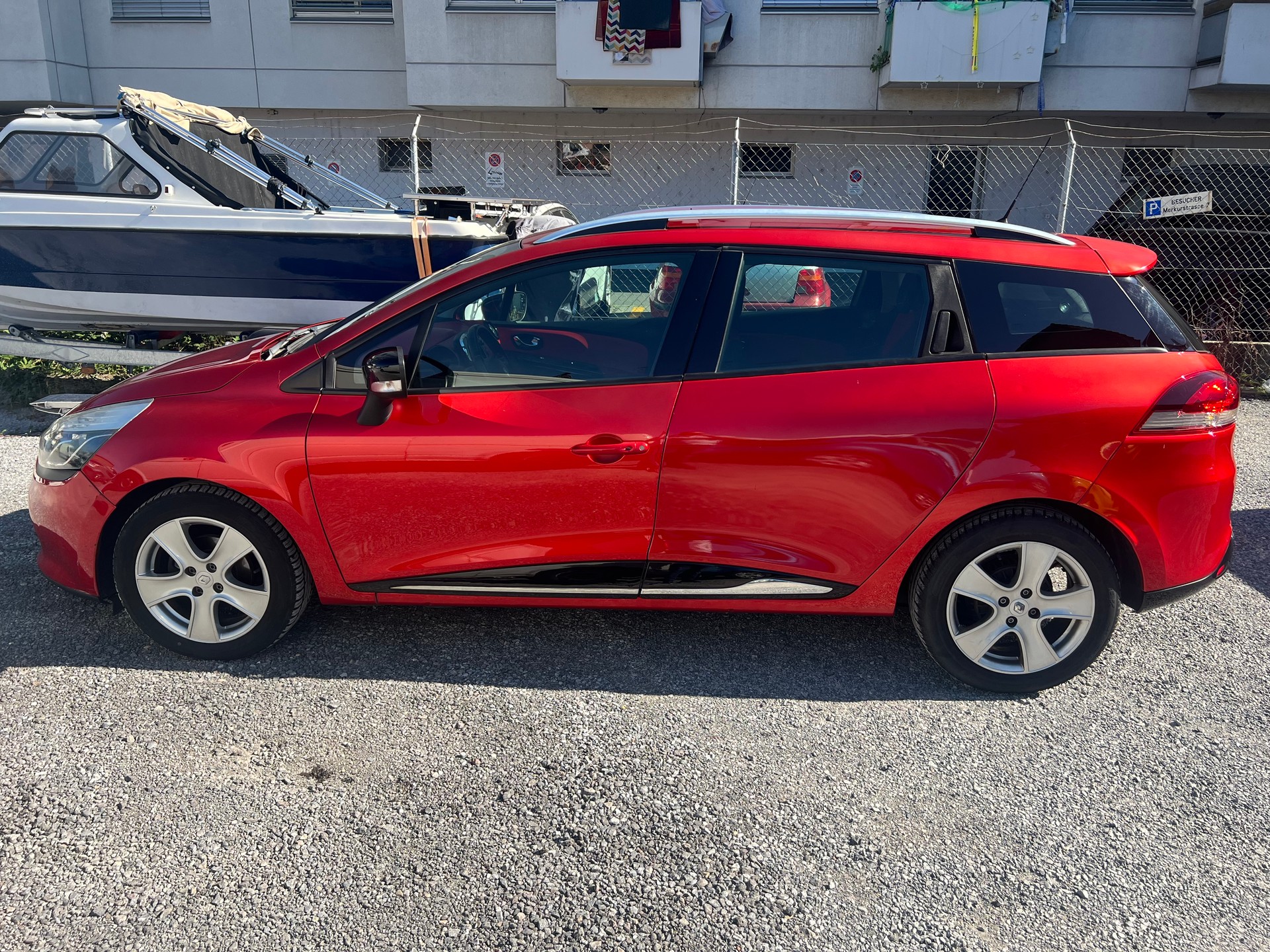 RENAULT Clio Grandtour 1.5 dCi Swiss Edition EDC-image-4
