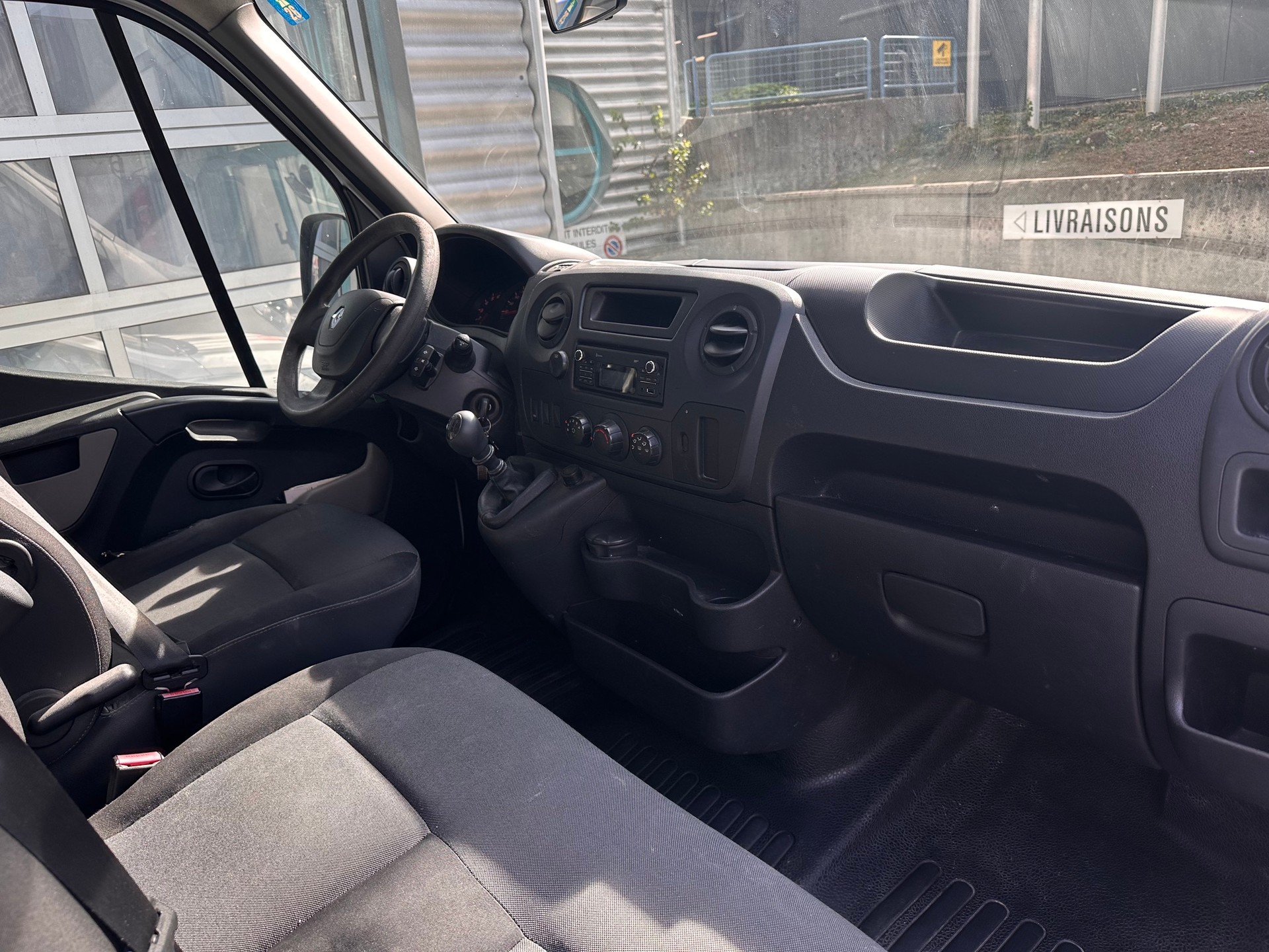 RENAULT Master T33 2.3dCi 130 L2H2-image-7