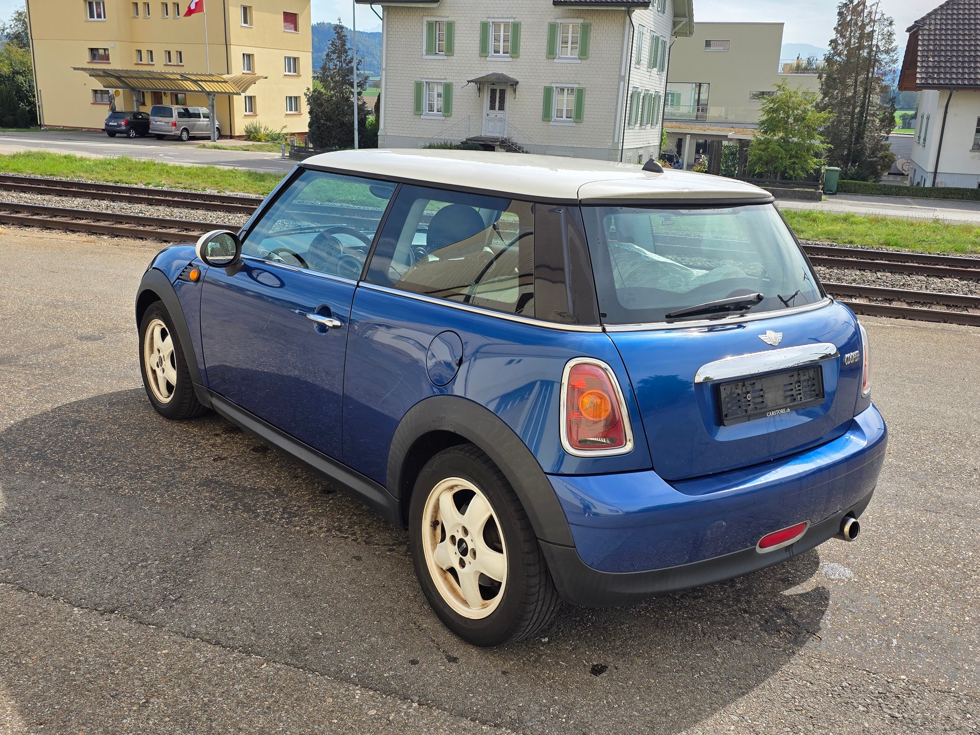 MINI One 1.6i-image-3
