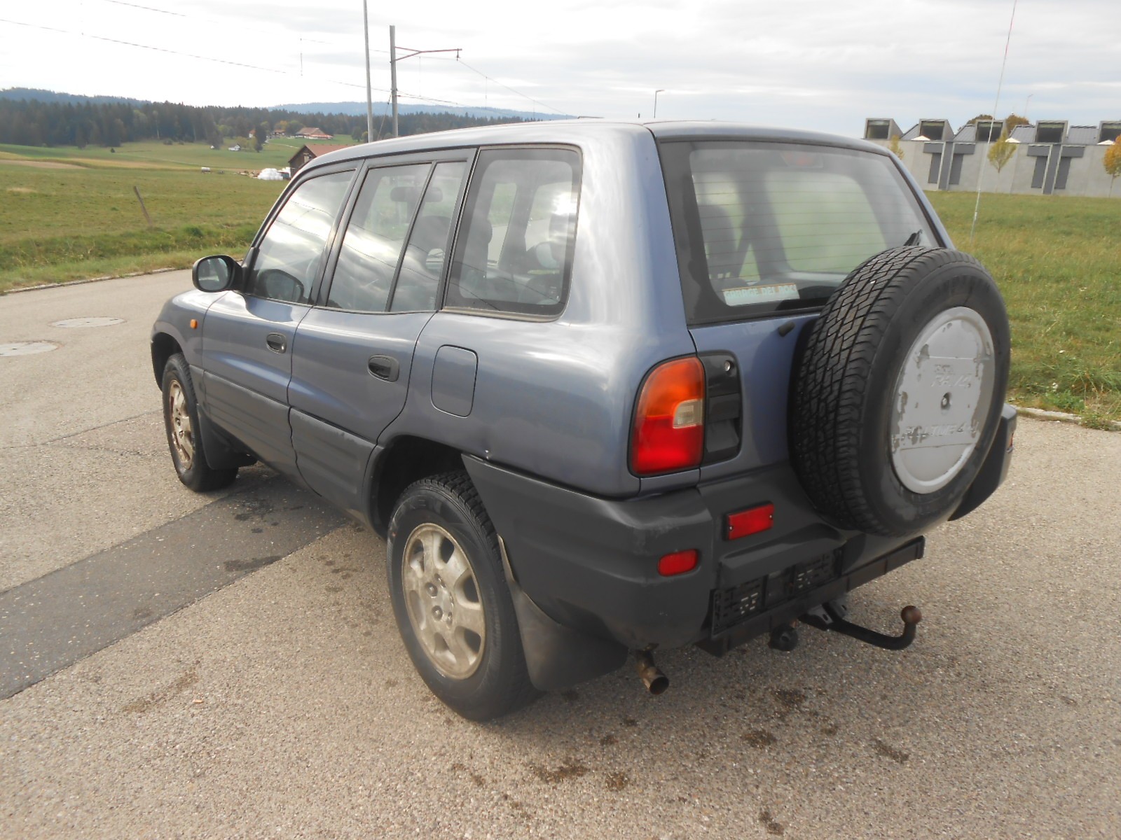 TOYOTA RAV-4-image-6