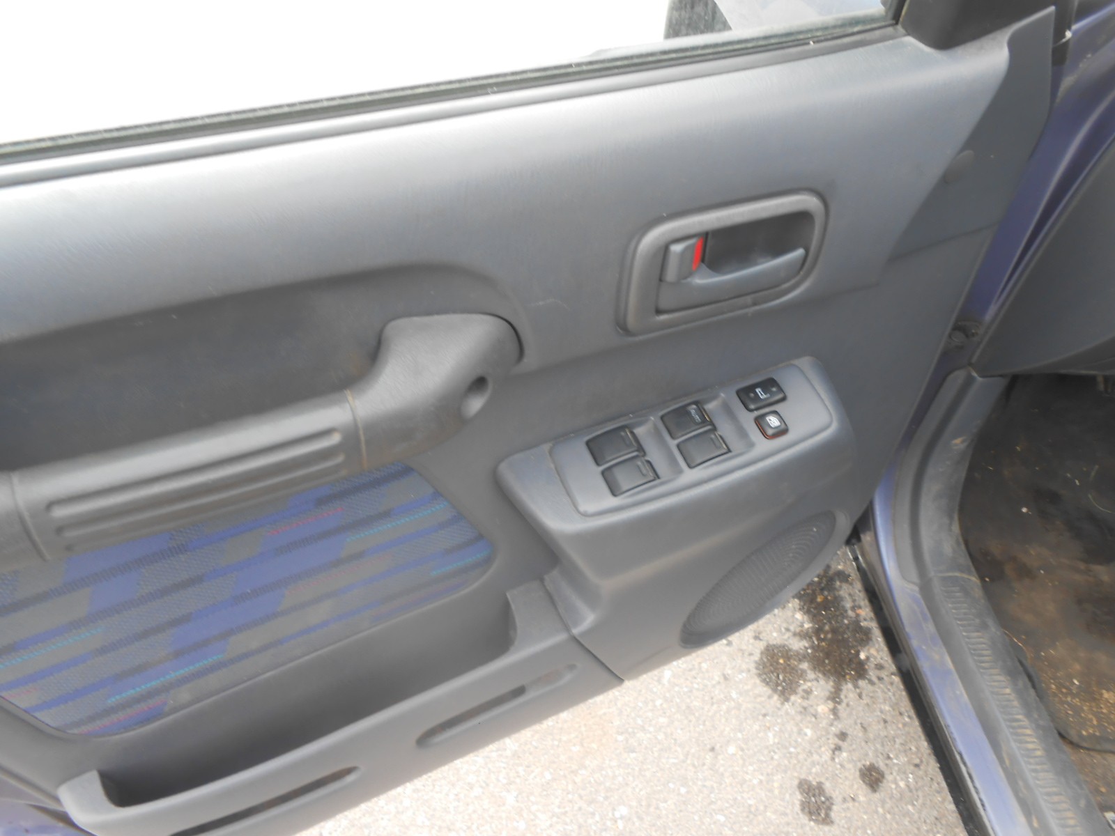 TOYOTA RAV-4-image-8