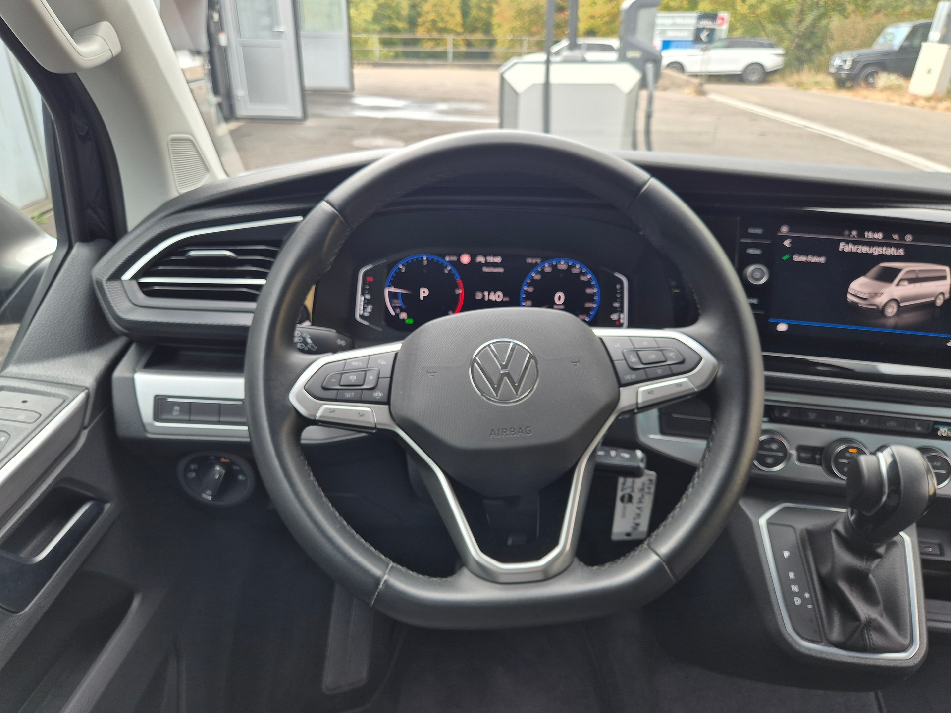 VW T6.1 Multivan 2.0 Bi-TDI Comfortline 4Motion DSG-image-14
