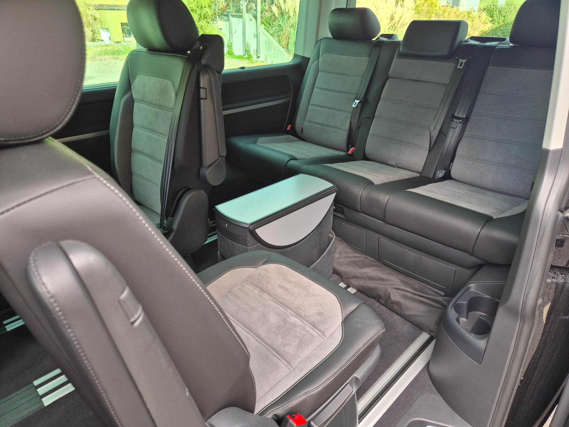 VW T6.1 Multivan 2.0 Bi-TDI Comfortline 4Motion DSG-image-17