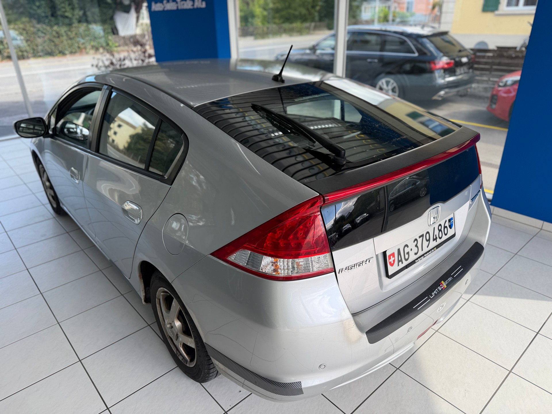 HONDA Insight 1.3i Hybrid Elegance CVT-image-6