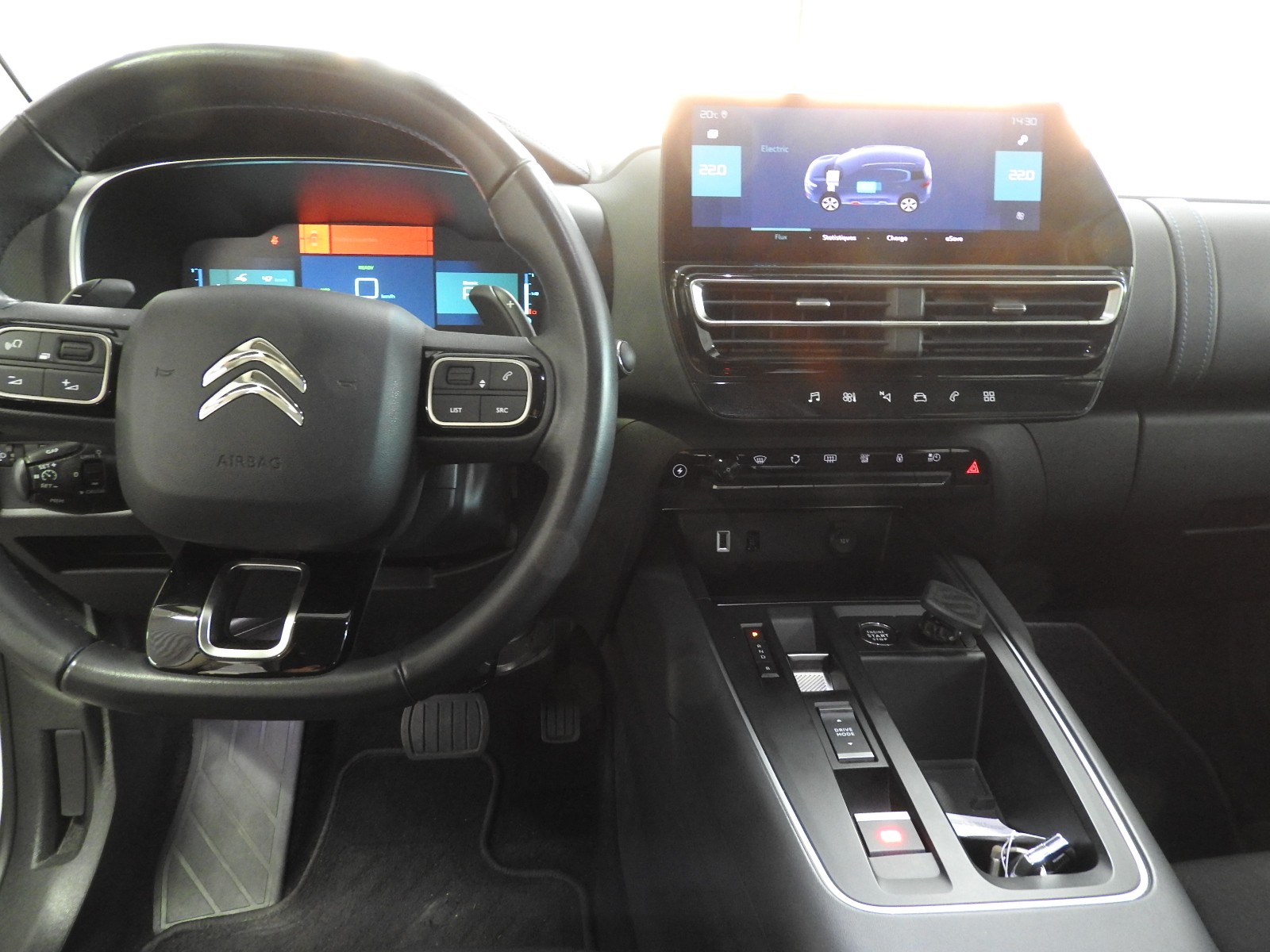 CITROEN C5 Aircross 1.6 Plug-In-Hybrid Swiss Edition-image-9