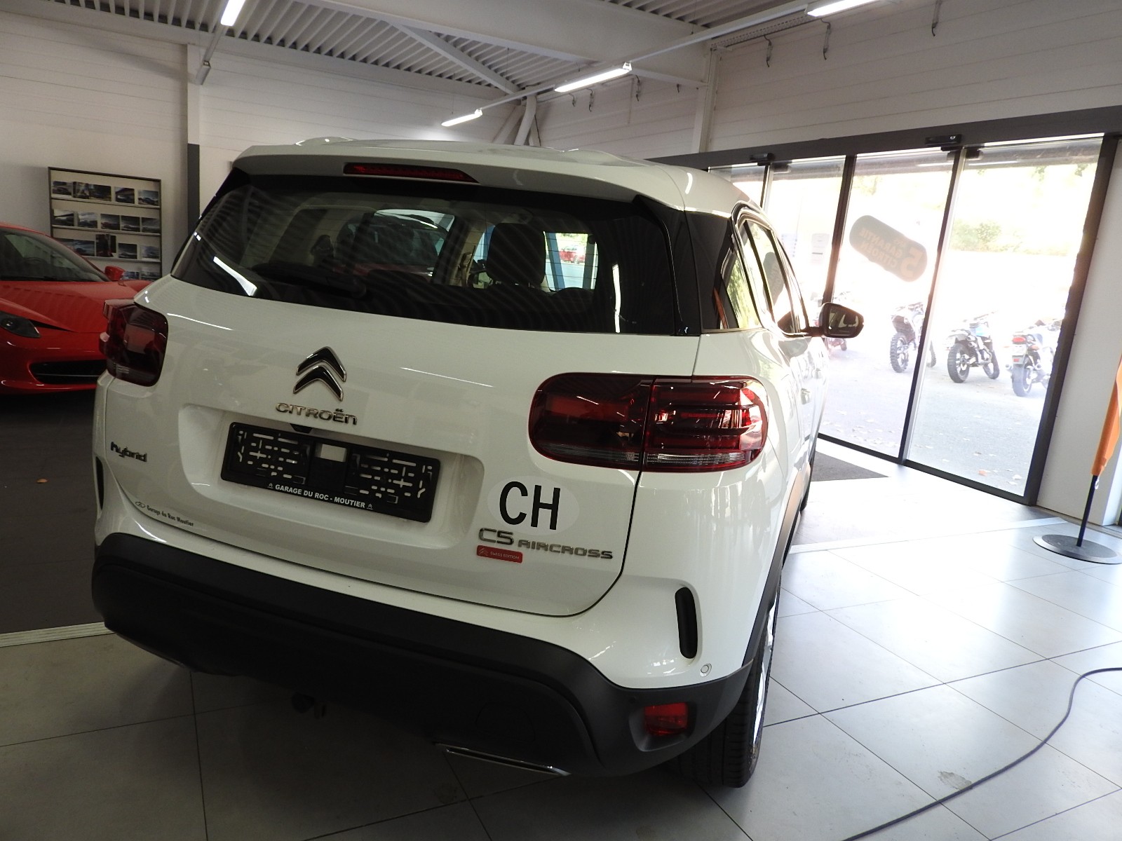 CITROEN C5 Aircross 1.6 Plug-In-Hybrid Swiss Edition-image-4