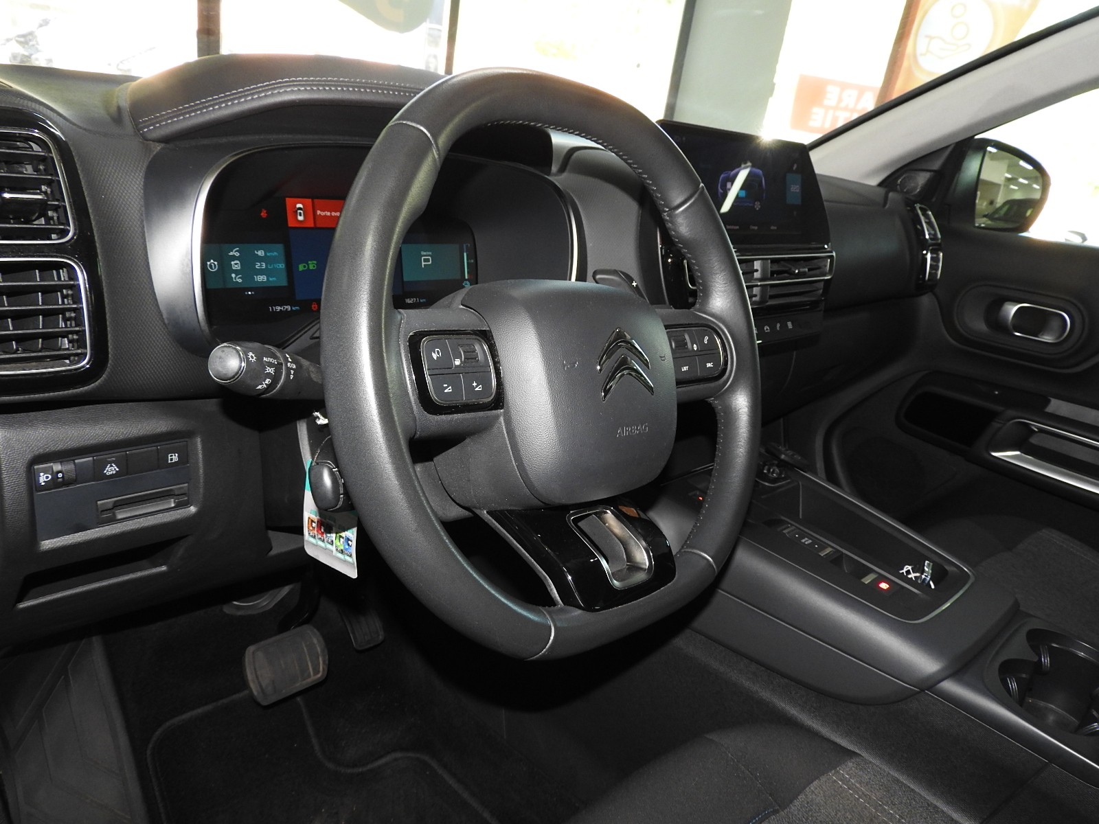 CITROEN C5 Aircross 1.6 Plug-In-Hybrid Swiss Edition-image-8