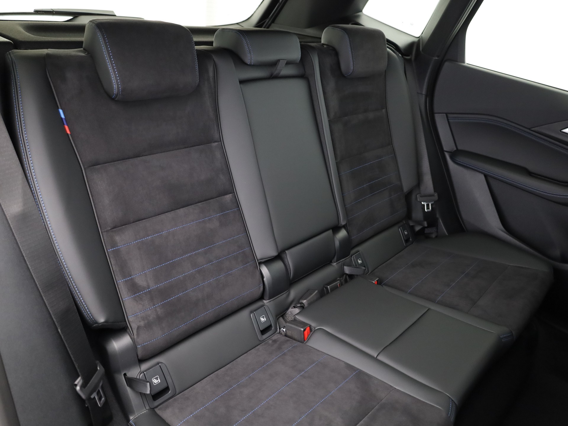 BMW 223i Act. T. xDr. M Sport-image-15