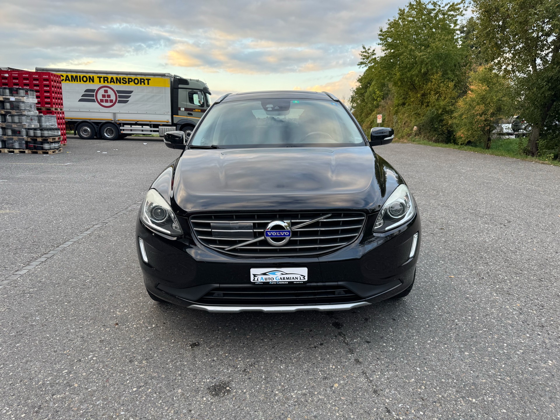 VOLVO XC60 D5 AWD Kinetic Geartronic-image-0