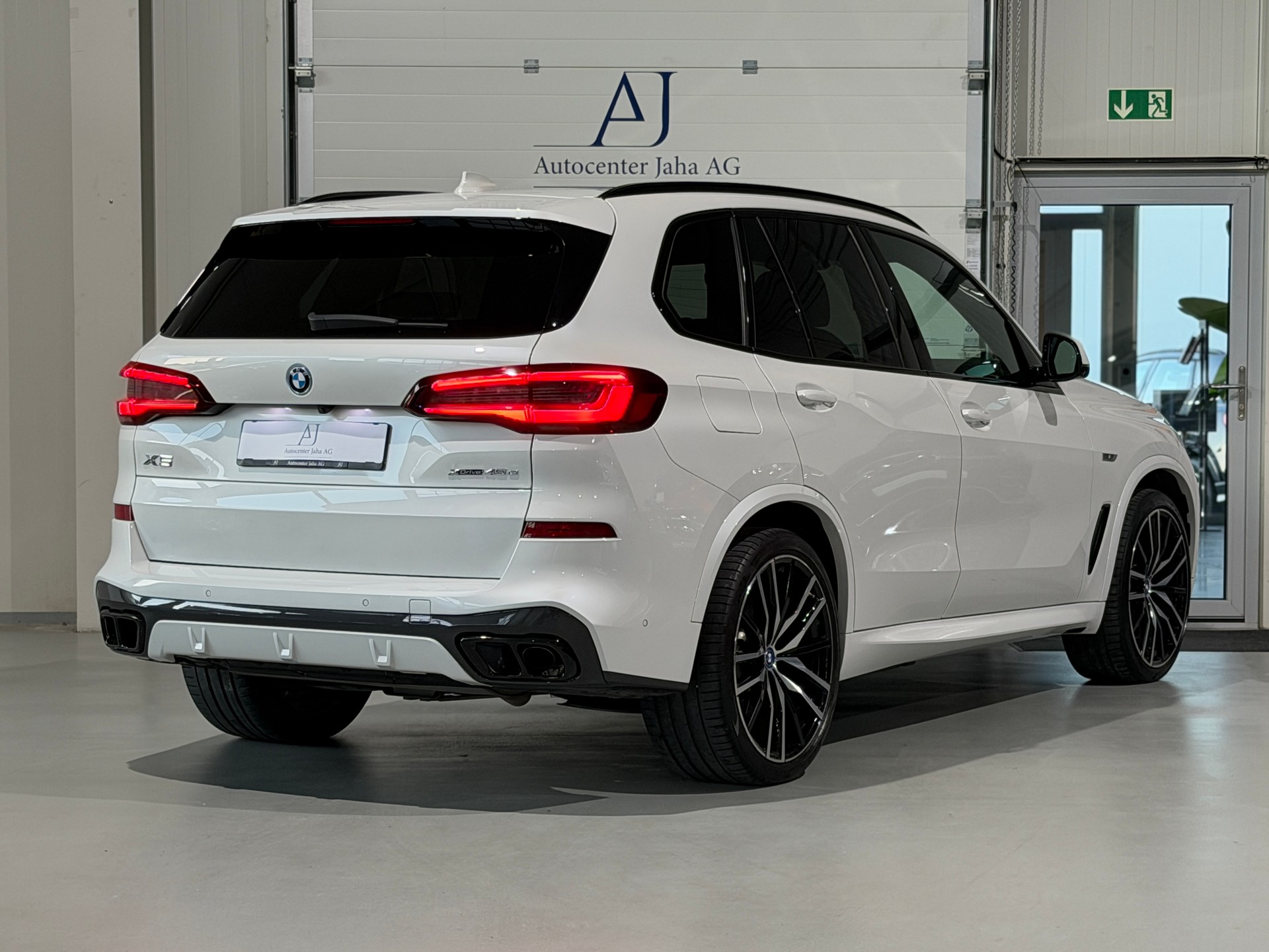 BMW X5 xDrive45e M Sport Steptronic (CH)-image-6