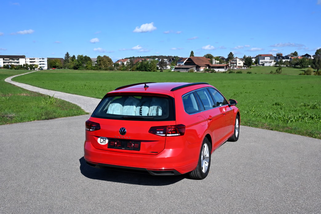 VW Passat 2.0 TDI BMT Business 4Motion DSG-image-2