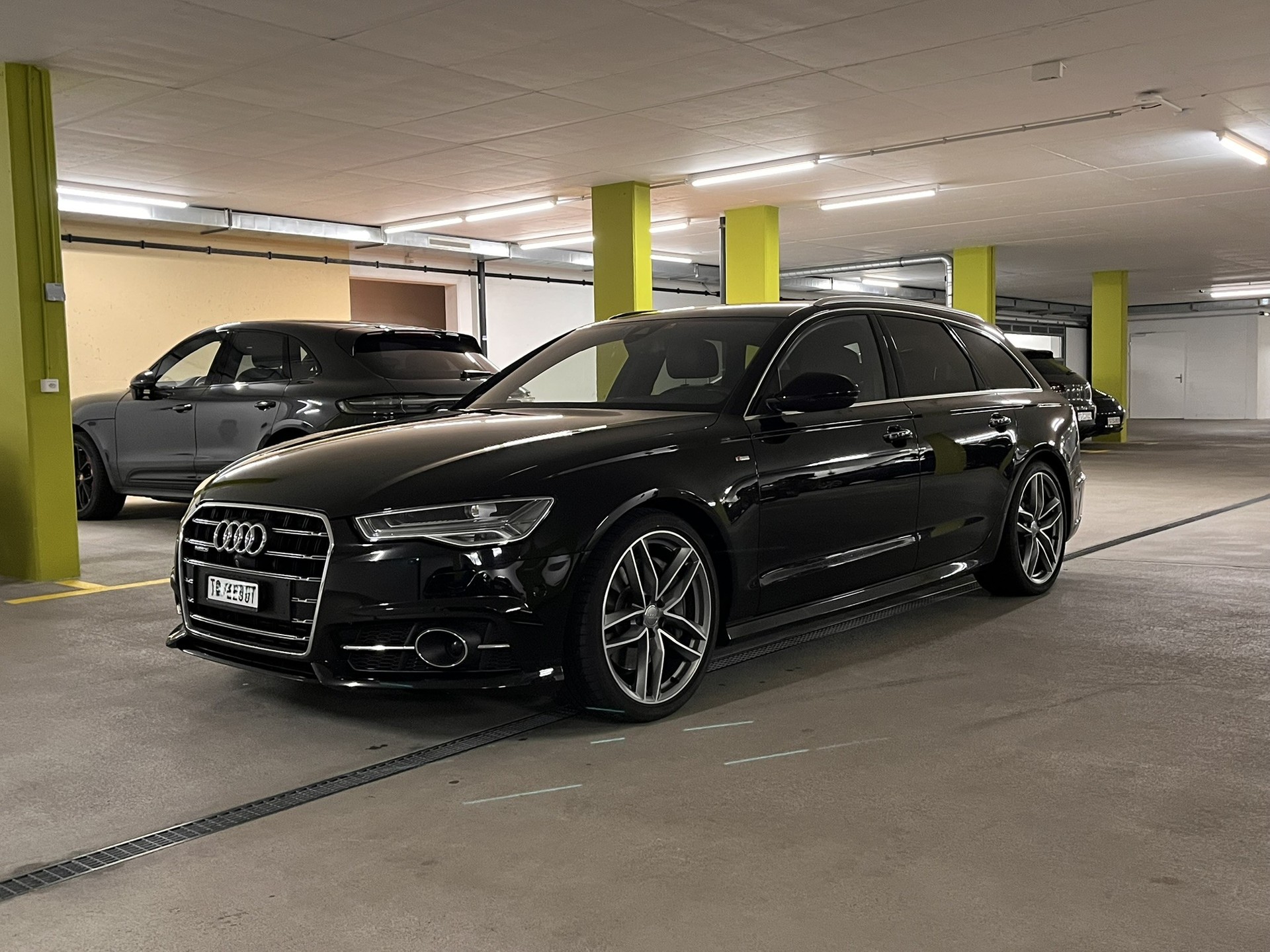 AUDI 3.0 V6 TDI 320 quattro-image-5