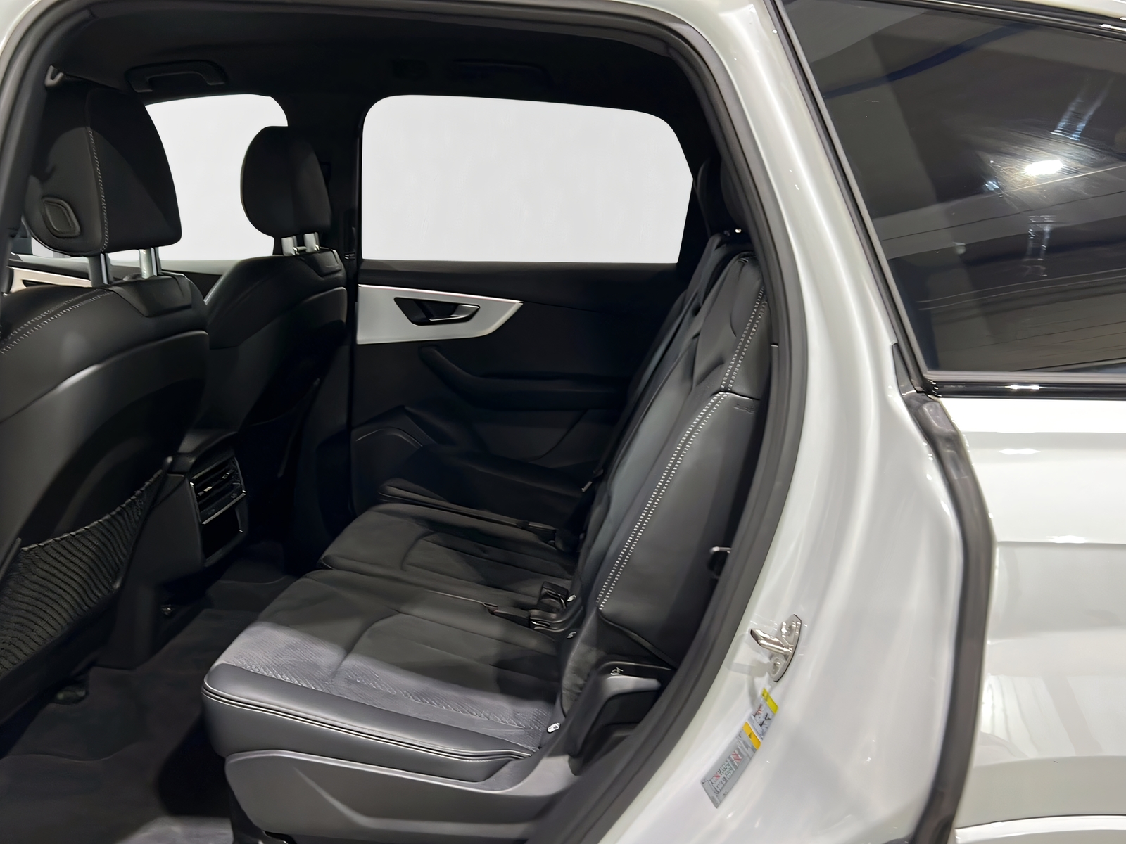 AUDI Q7 SUV TFSI quattro 250 kW S line**5-Jahre Werksgarantie,7-Plätzer,Allradlenkung,Optikpaket,SoH 100%**Top**-image-8