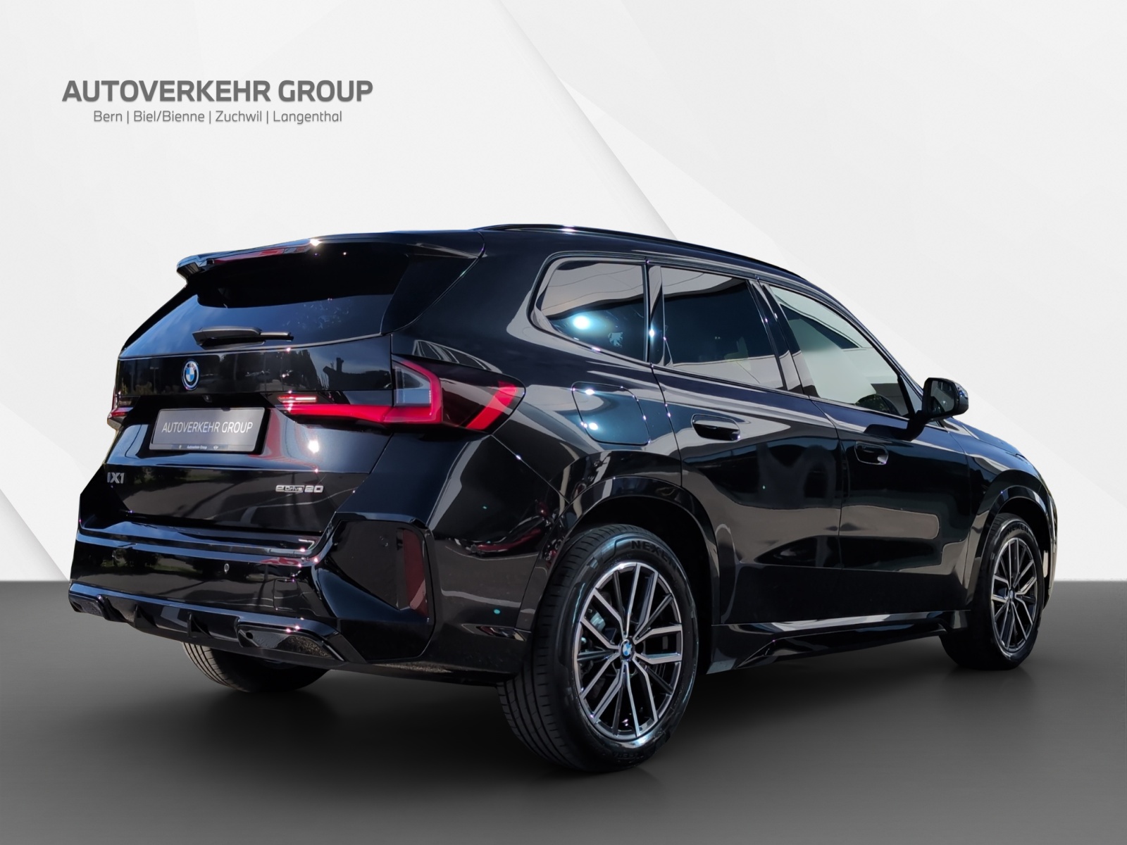 BMW iX1 eDrive 20 M Sport-image-5
