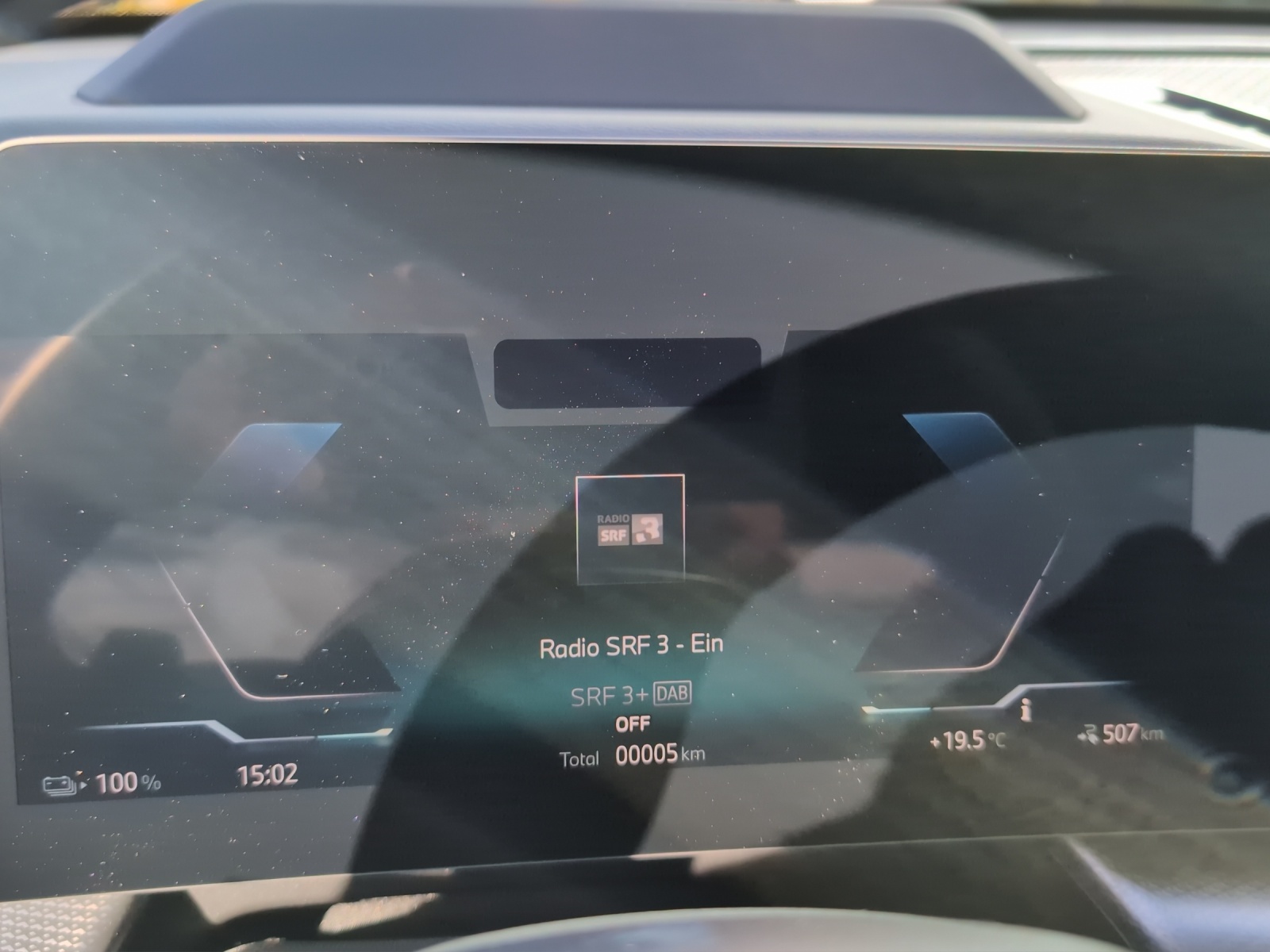 BMW iX1 eDrive 20 M Sport-image-12