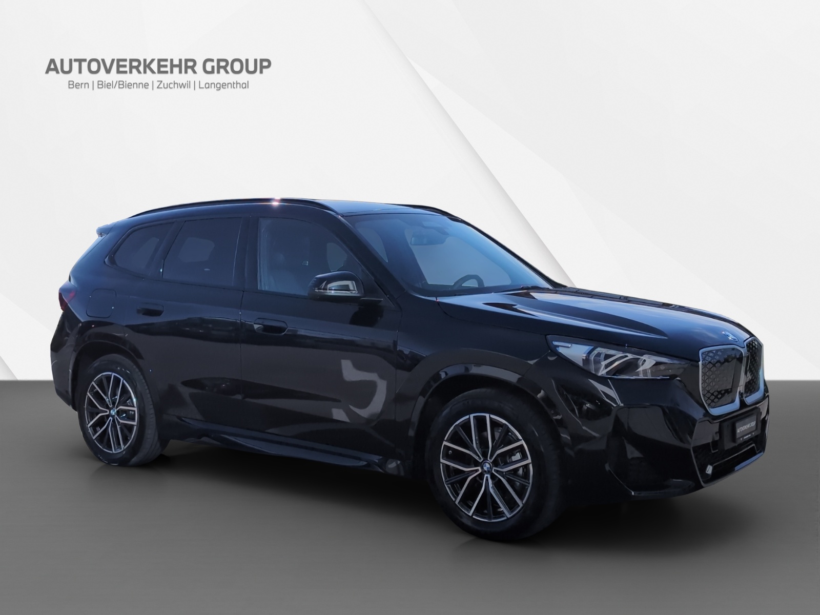 BMW iX1 eDrive 20 M Sport-image-7