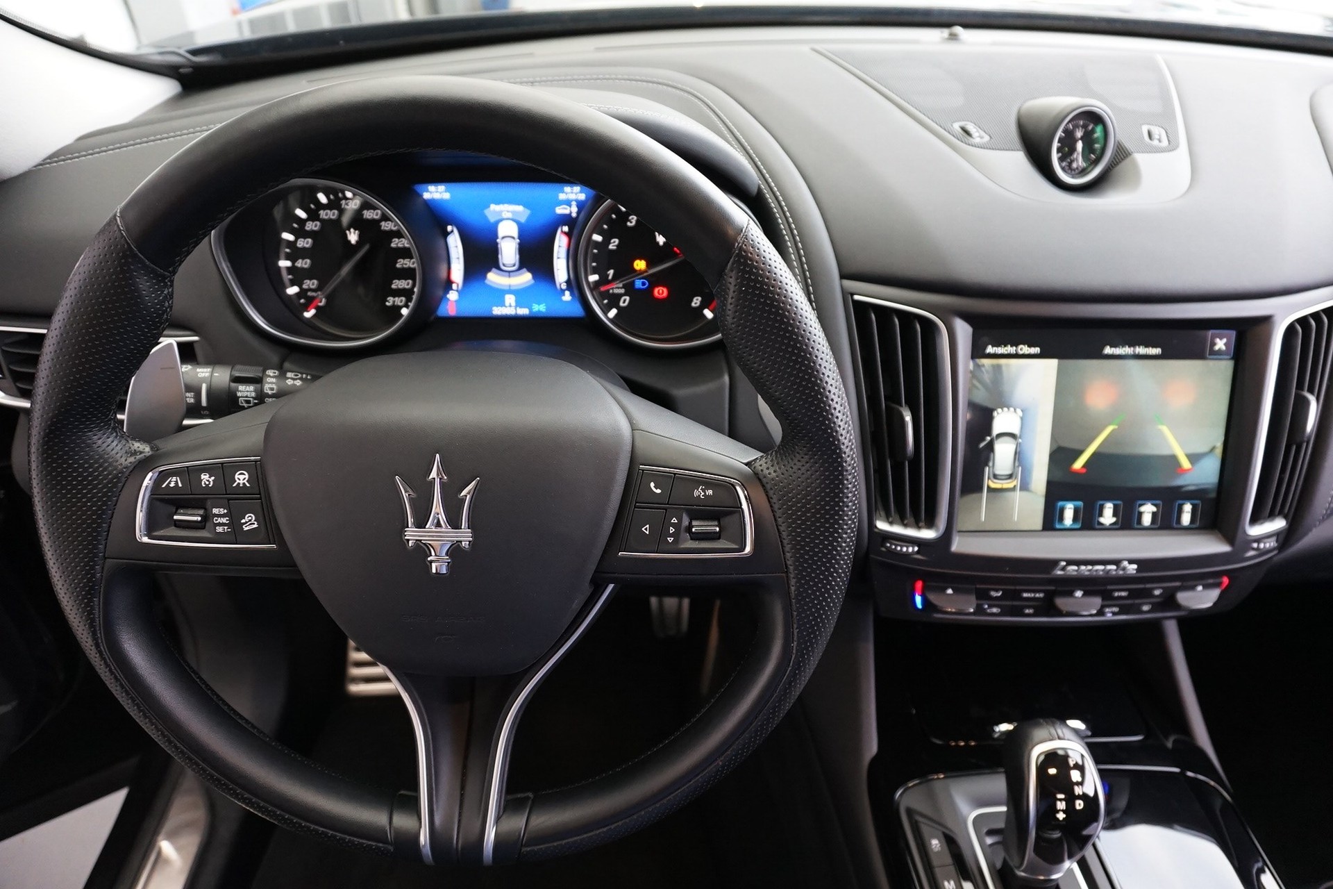 MASERATI Levante S 3.0 V6 Bi-Turbo "Gran Sport" 430PS 4WD-image-11