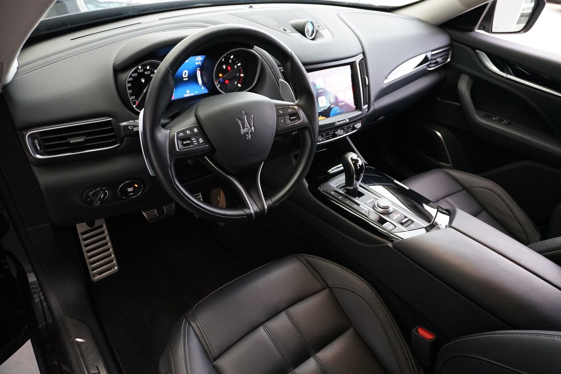 MASERATI Levante S 3.0 V6 Bi-Turbo "Gran Sport" 430PS 4WD-image-12