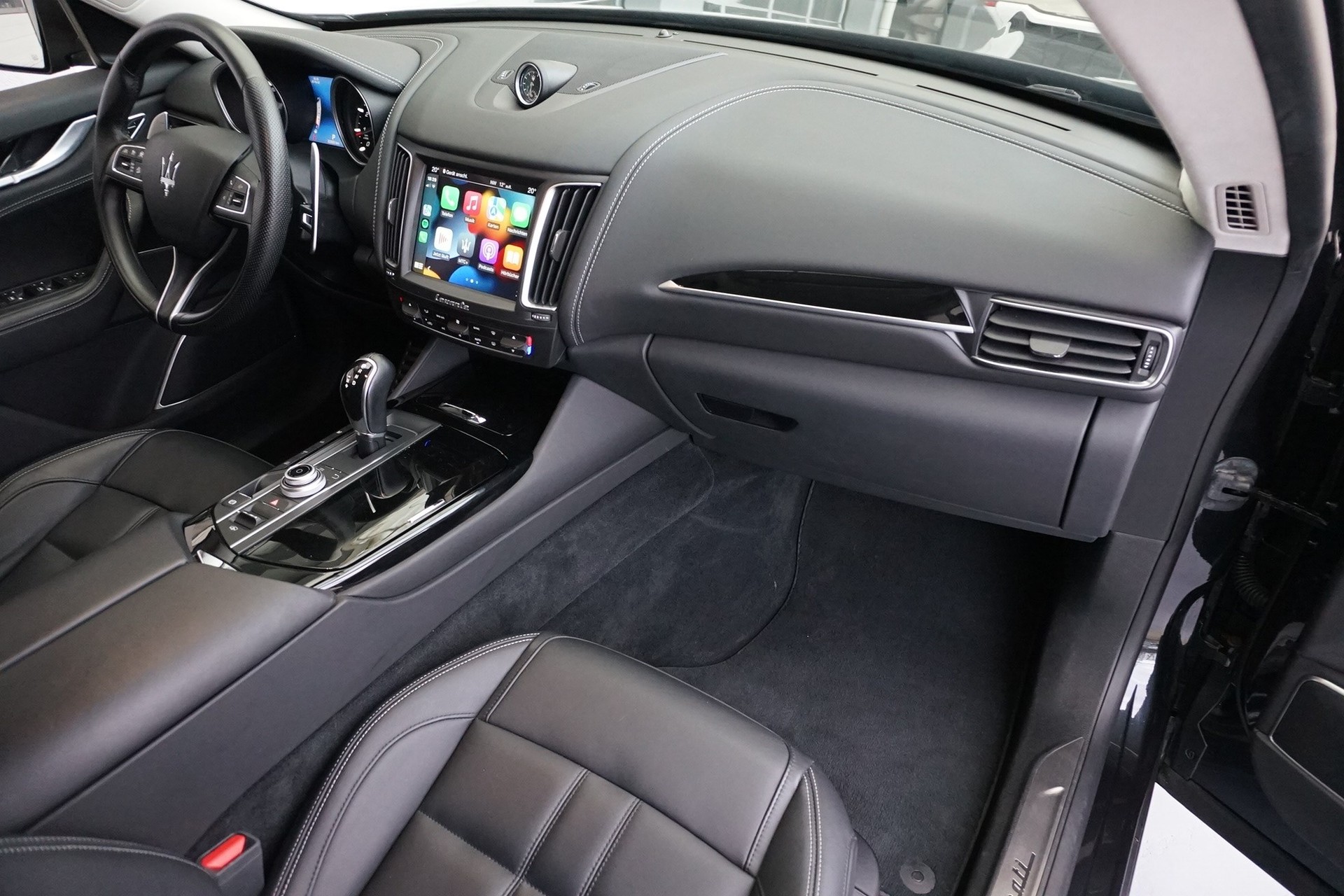 MASERATI Levante S 3.0 V6 Bi-Turbo "Gran Sport" 430PS 4WD-image-15