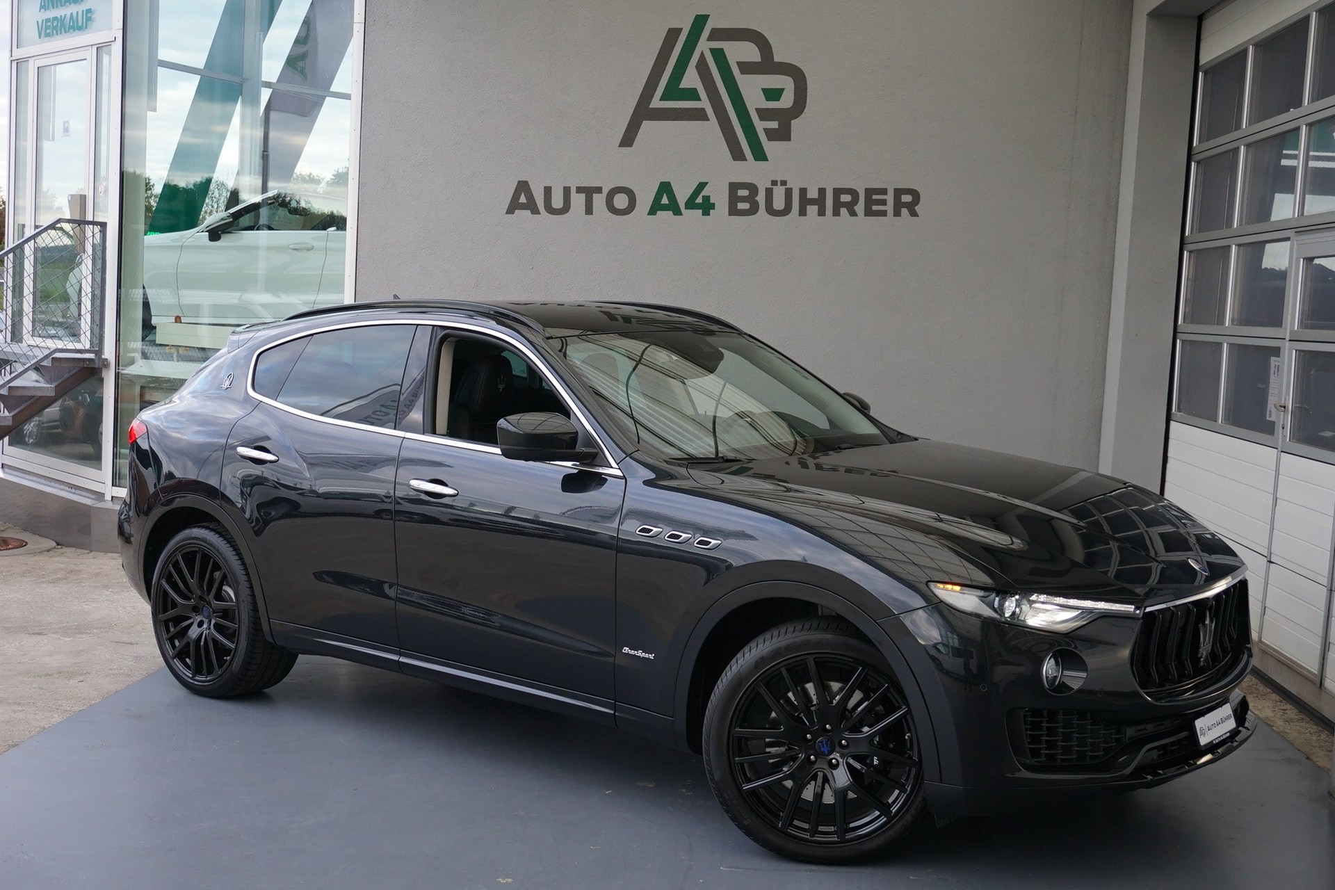 MASERATI Levante S 3.0 V6 Bi-Turbo "Gran Sport" 430PS 4WD-image-3
