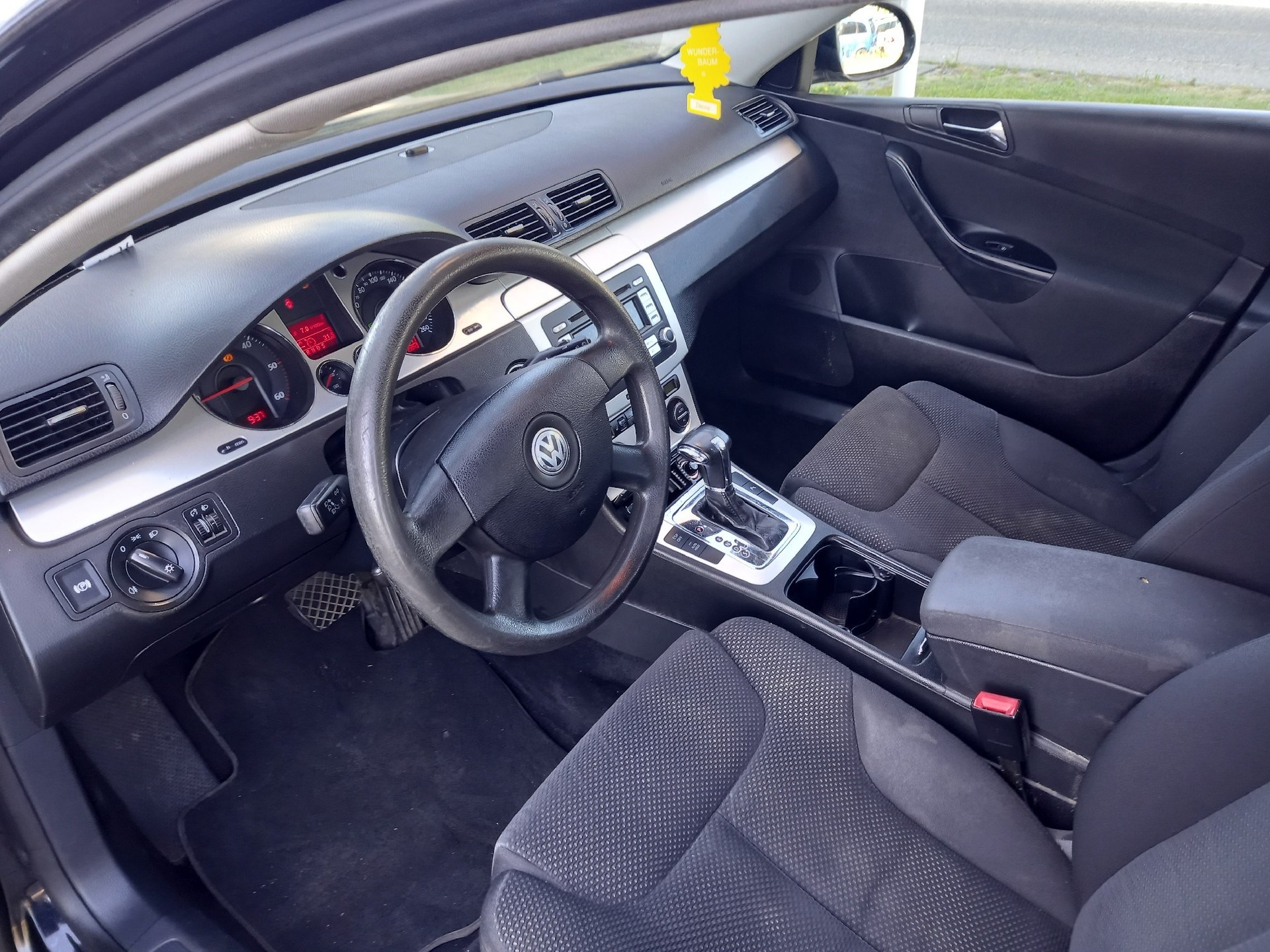 VW Passat Variant 2.0 TDI Comfortline DSG-image-10