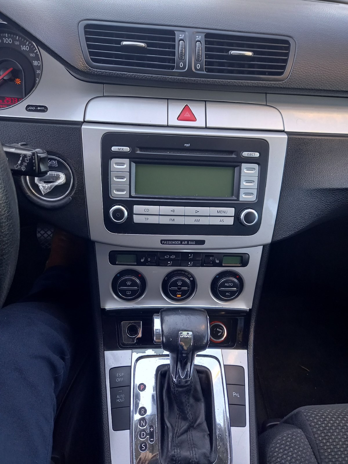 VW Passat Variant 2.0 TDI Comfortline DSG-image-11