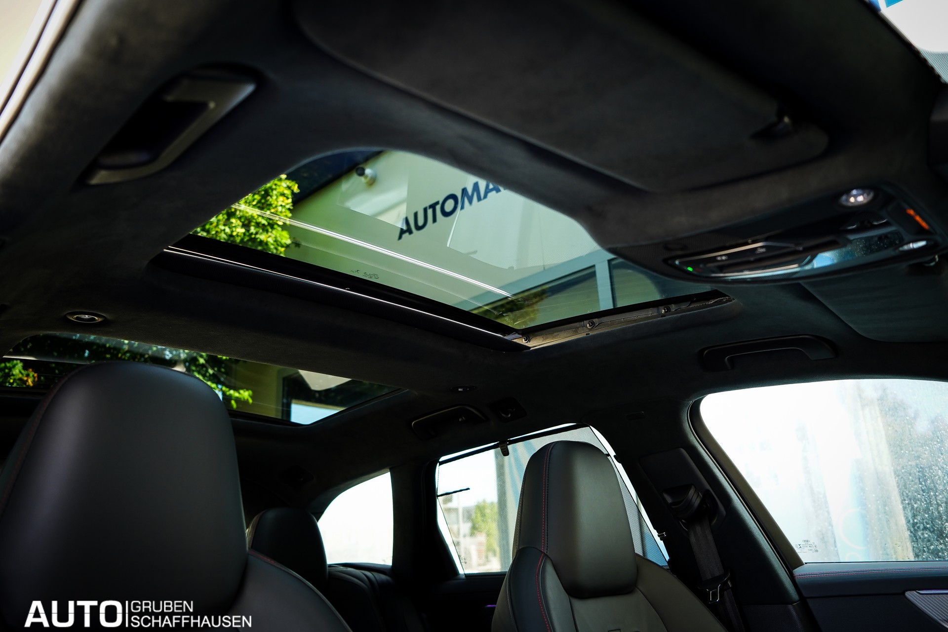 AUDI RS6 Avant 4.0 TFSI V8 quattro-image-16