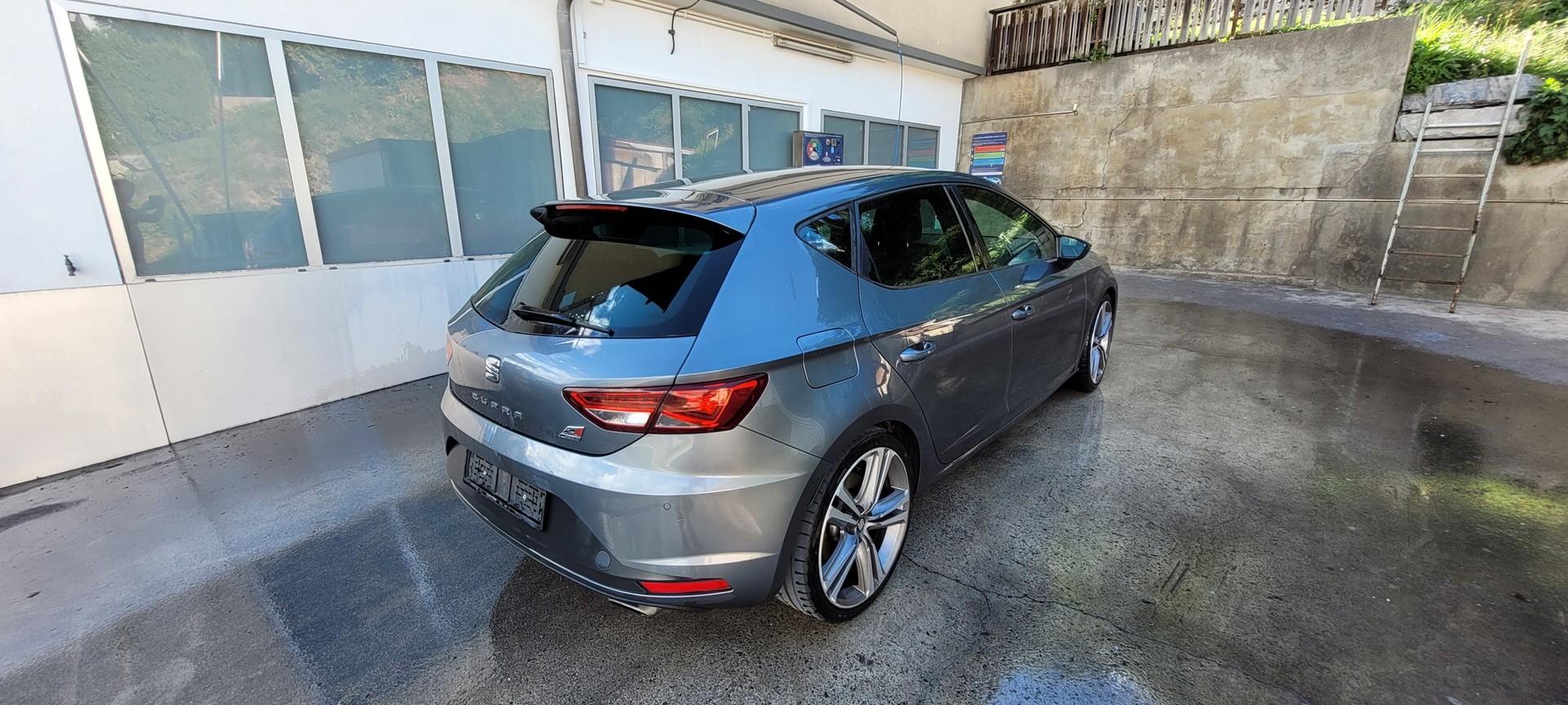 SEAT Leon 2.0 TSI Cupra 280-image-2