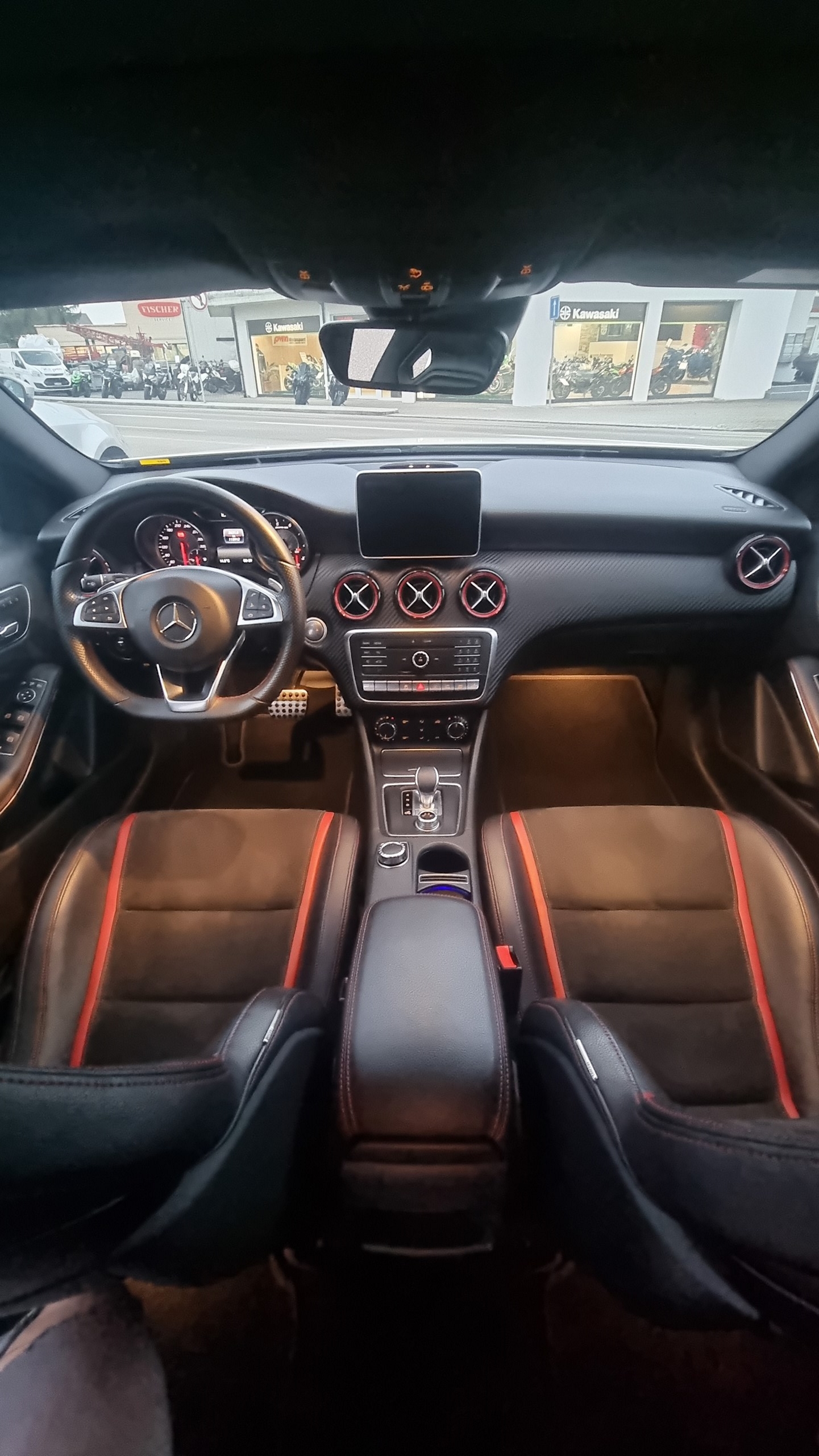 MERCEDES-BENZ A 45 AMG 4Matic Speedshift 7G-DCT-image-5
