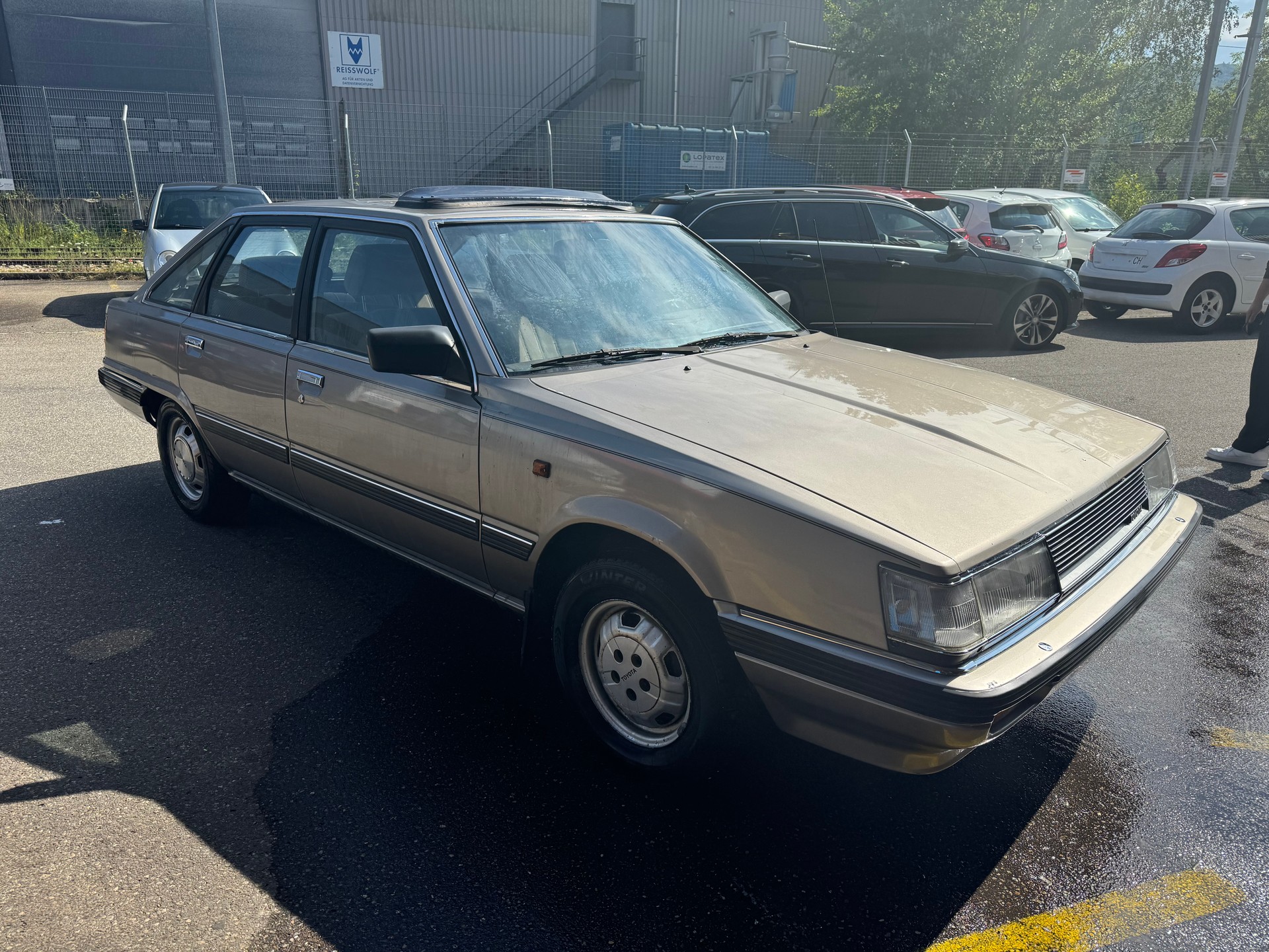 TOYOTA CAMRY