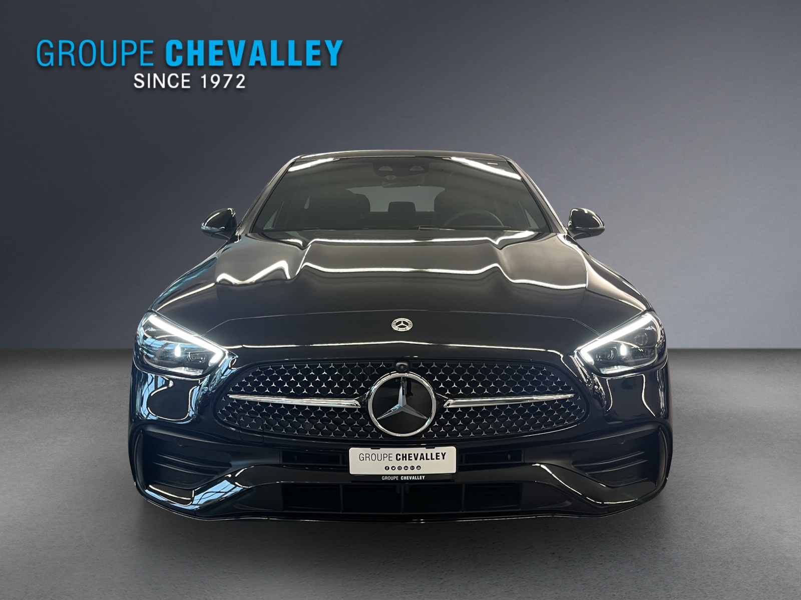 MERCEDES-BENZ C 200 4Matic AMG Line-image-4