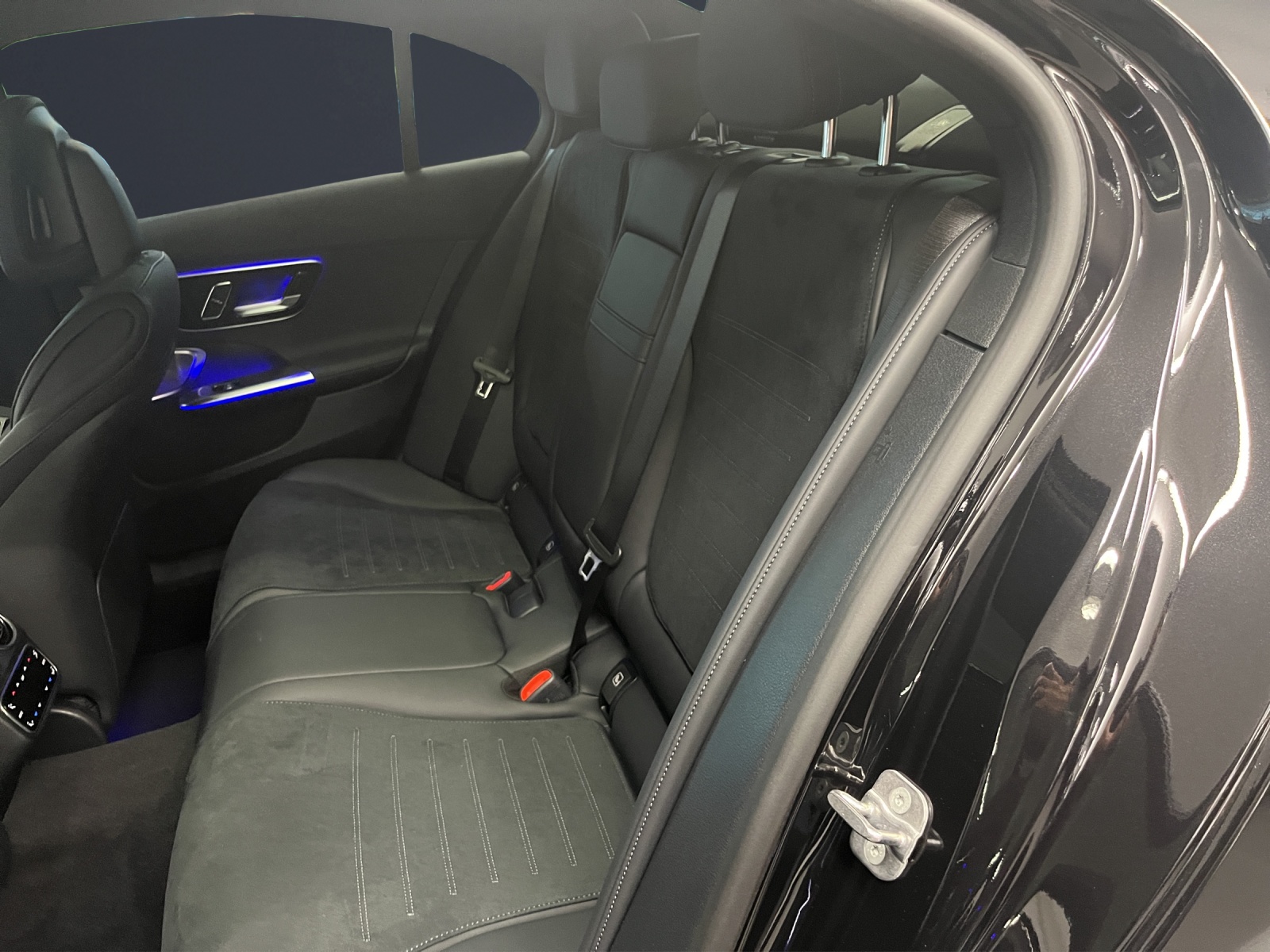Image MERCEDES-BENZ C-200 C 200 4Matic AMG Line