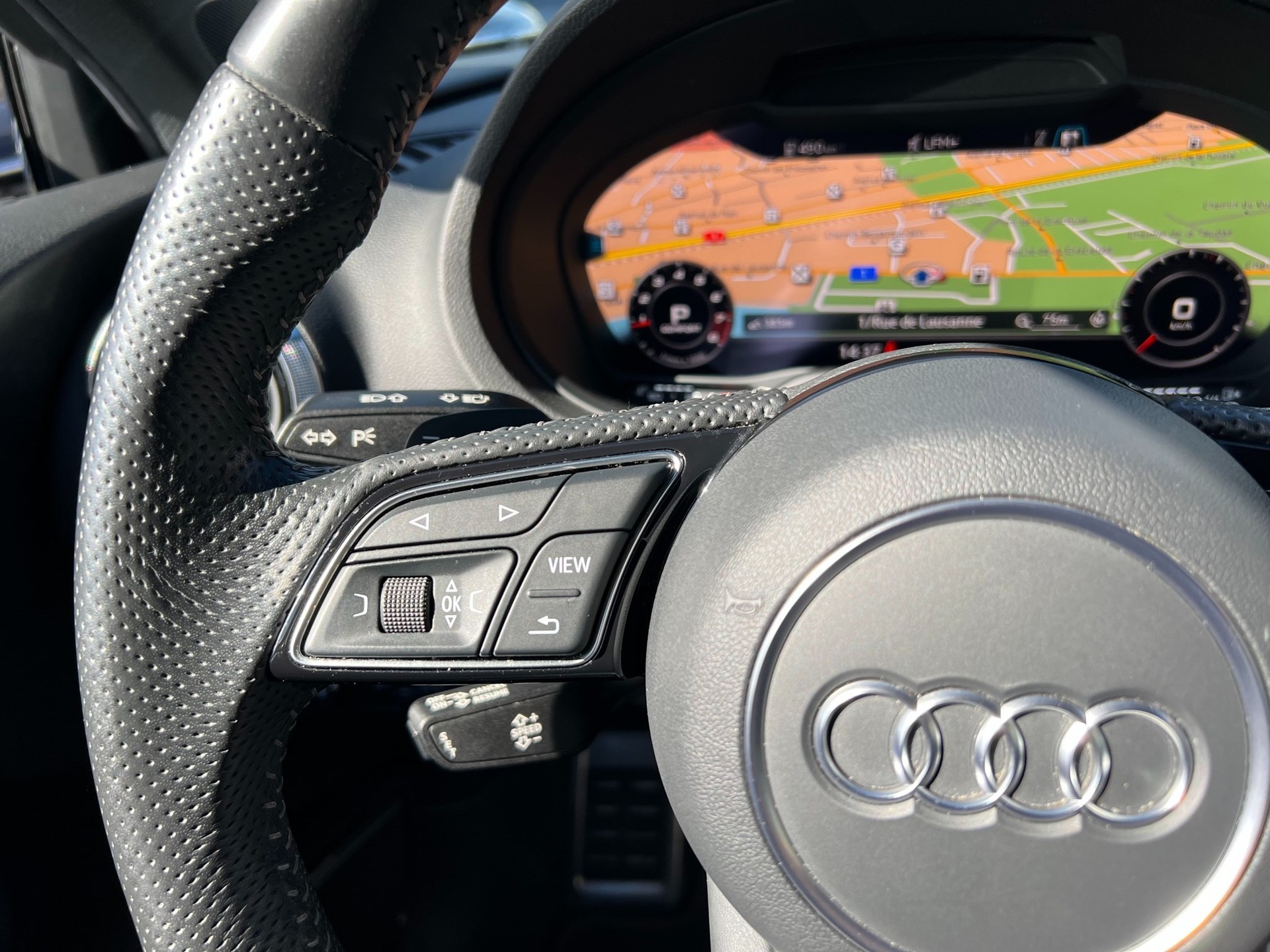 AUDI S3 Sportback 2.0 TFSI quattro S-tronic-image-13