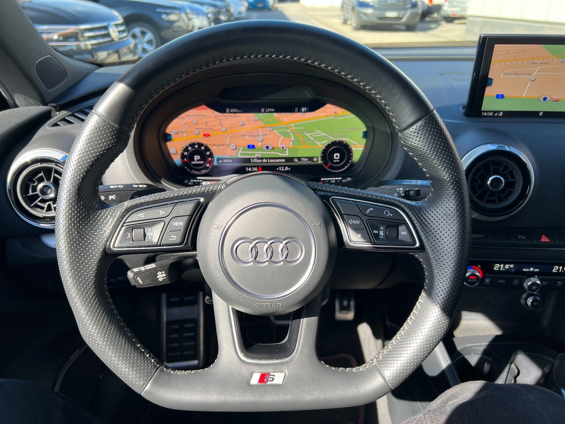 AUDI S3 Sportback 2.0 TFSI quattro S-tronic-image-15