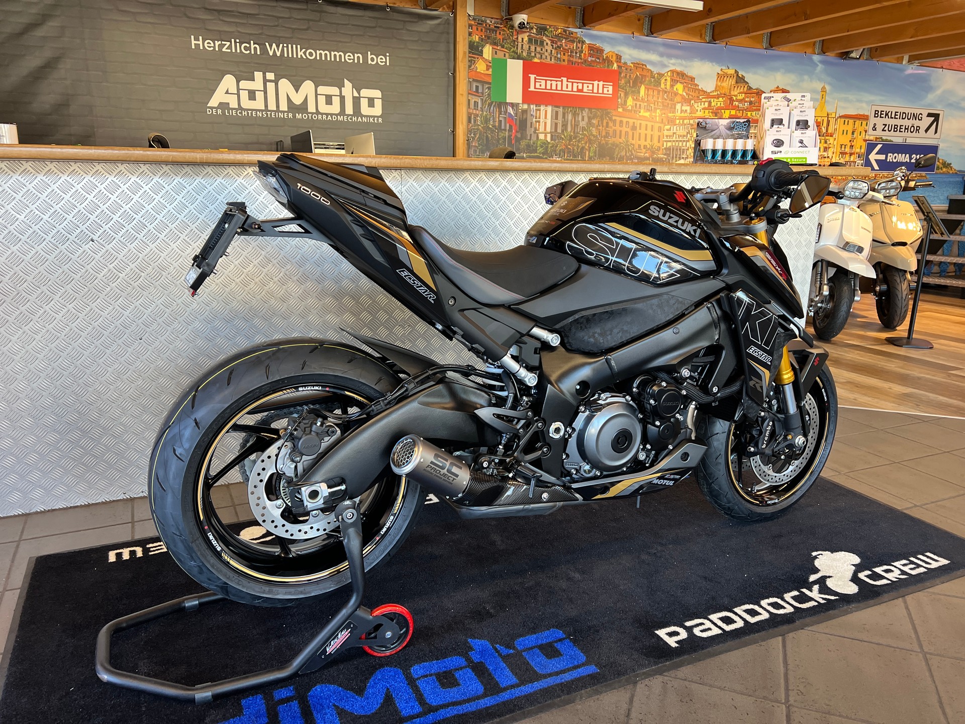 SUZUKI GSX-S 1000-image-1