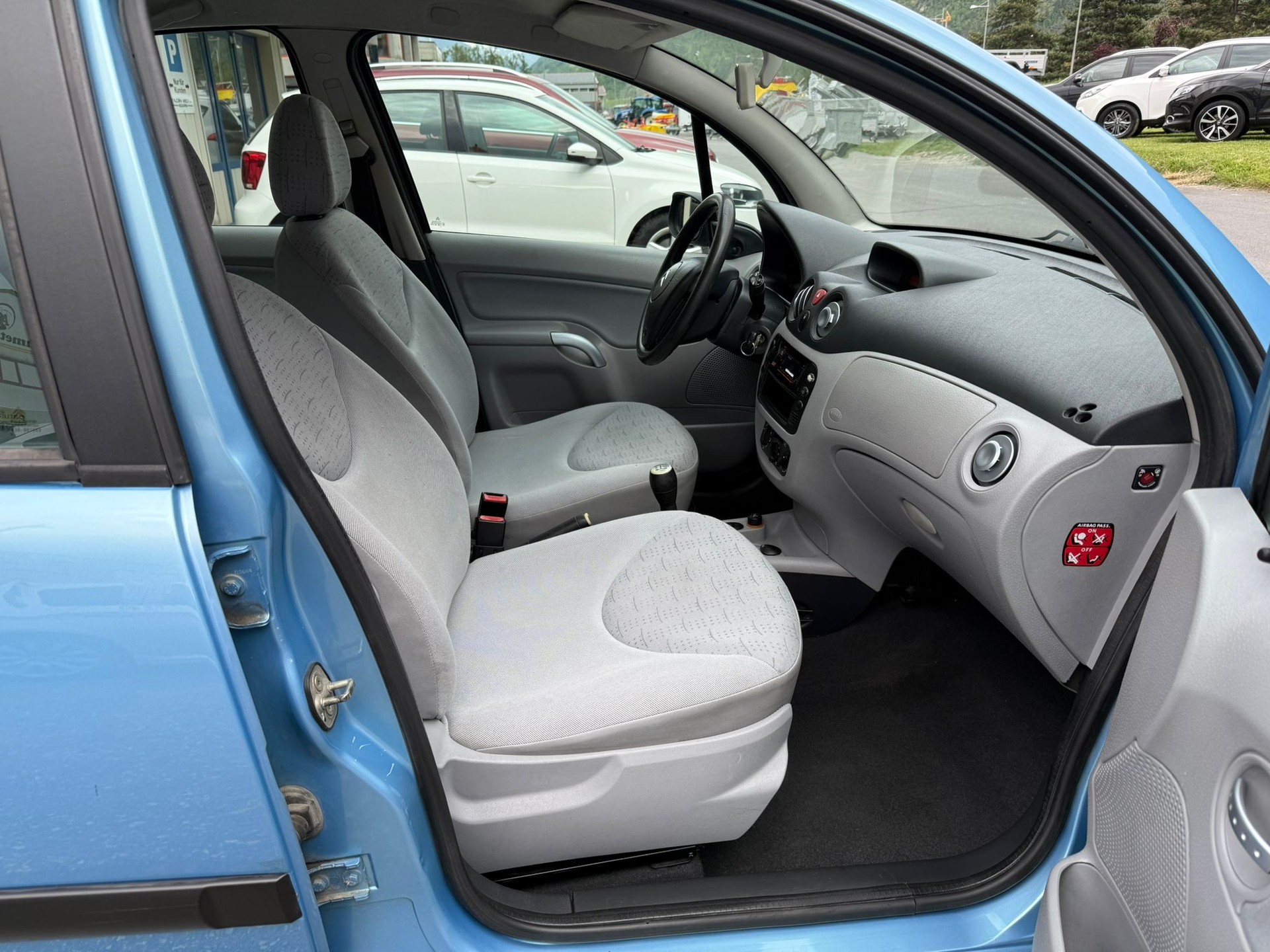 CITROEN C3 1.1i X-image-12