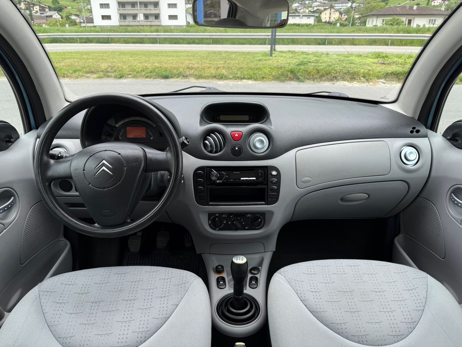 CITROEN C3 1.1i X-image-8