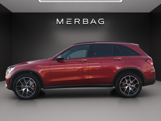 MERCEDES-BENZ GLC 300 de AMG Line 4M A-image-4