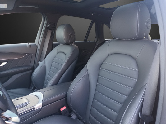 MERCEDES-BENZ GLC 300 de AMG Line 4M A-image-6