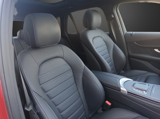 MERCEDES-BENZ GLC 300 de AMG Line 4M A-image-7
