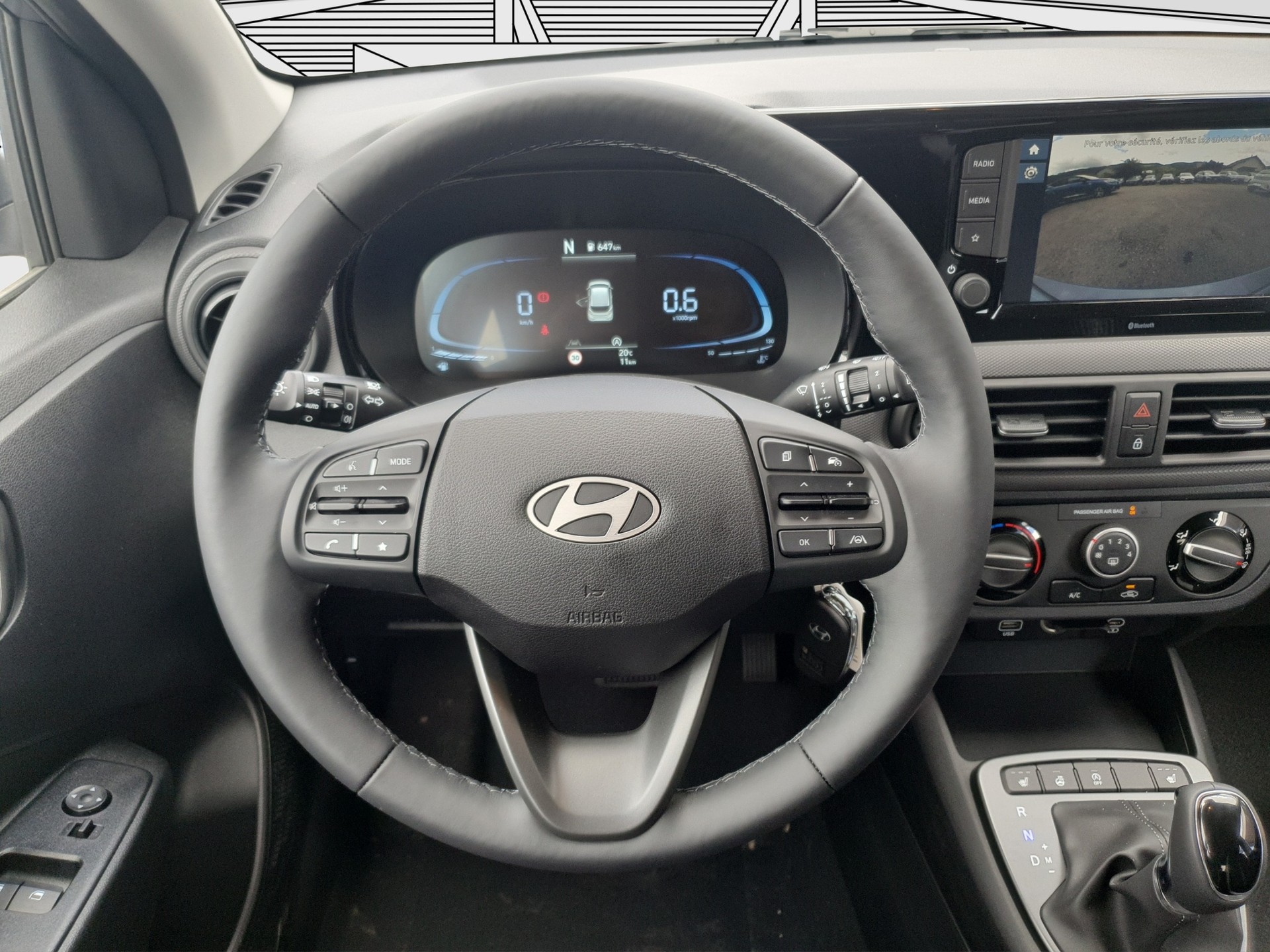 HYUNDAI i10 1.2 Amplia Facelift 2025 Auto.-image-9