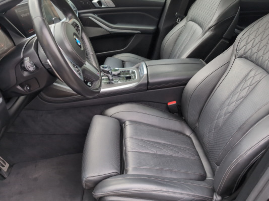 BMW X7 xDrive M50i-image-7