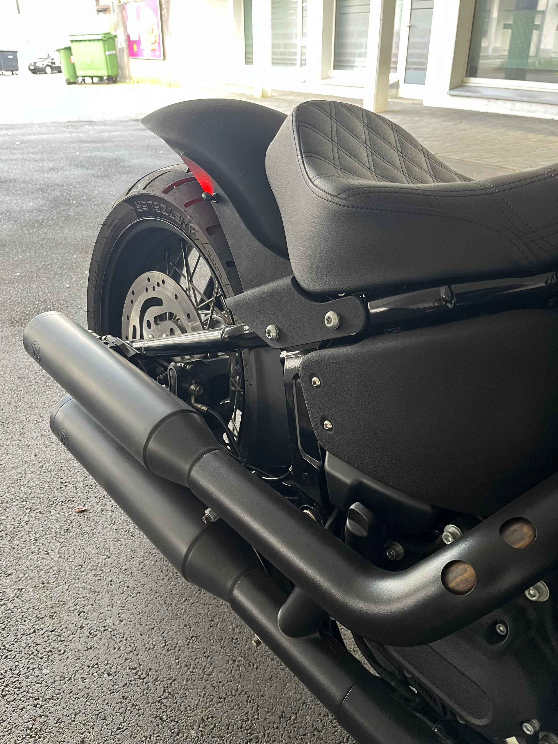HARLEY-DAVIDSON Street Bob Industrial Gray Denim FXBB-image-5