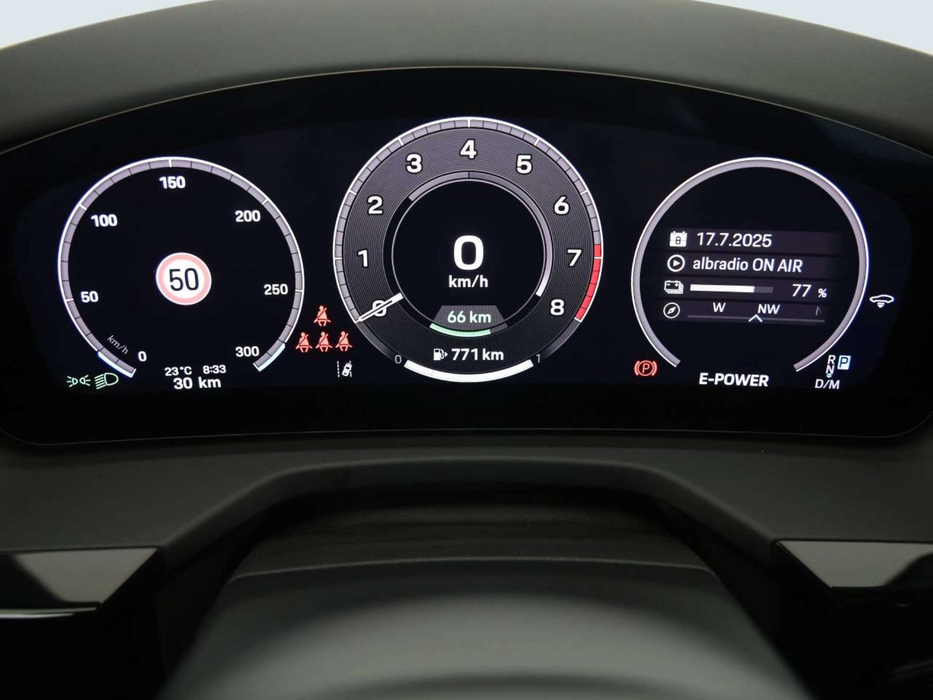 PORSCHE Panamera 4 E-Hybrid-image-14