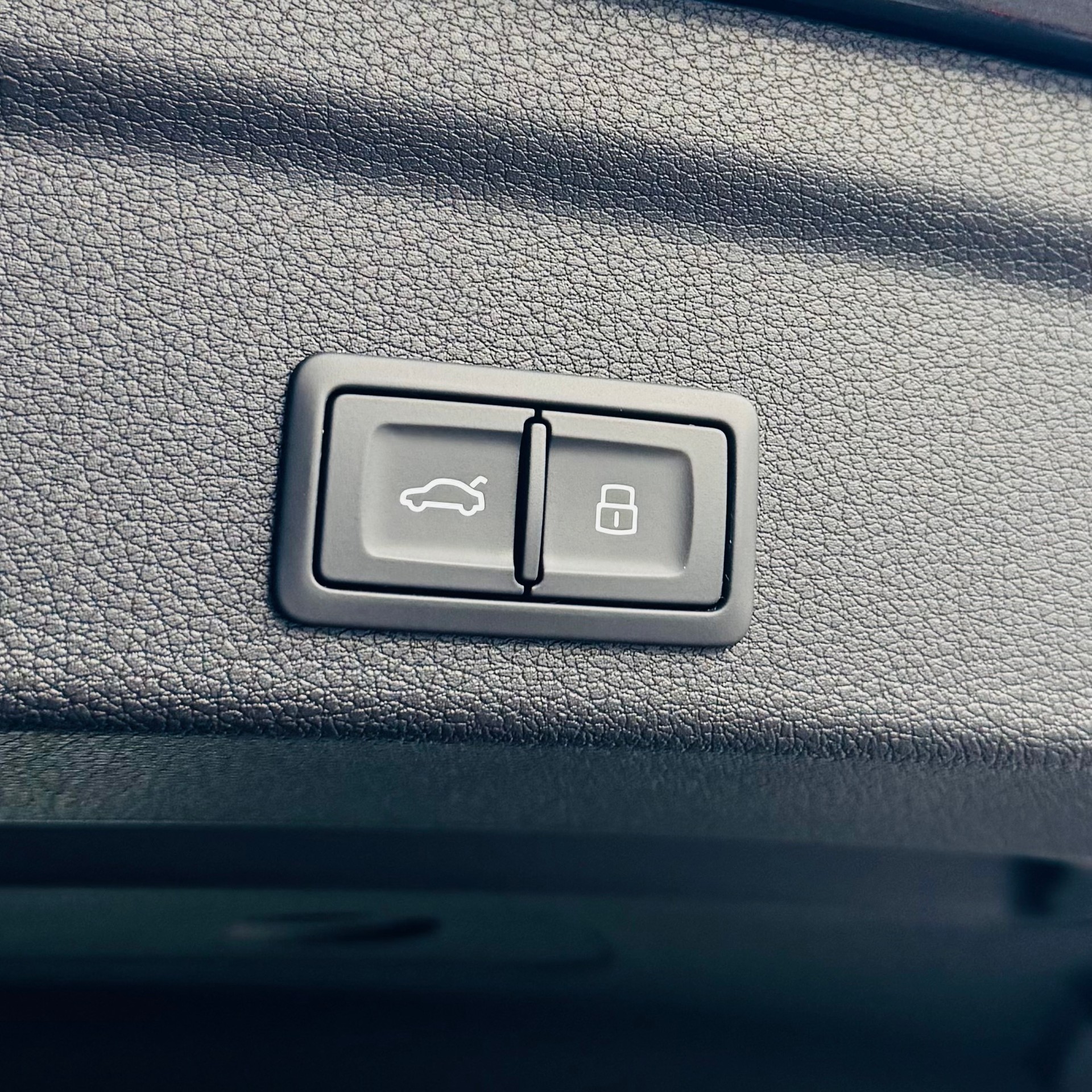 AUDI Q3 35 TFSI S line Attraction S-tronic-image-20
