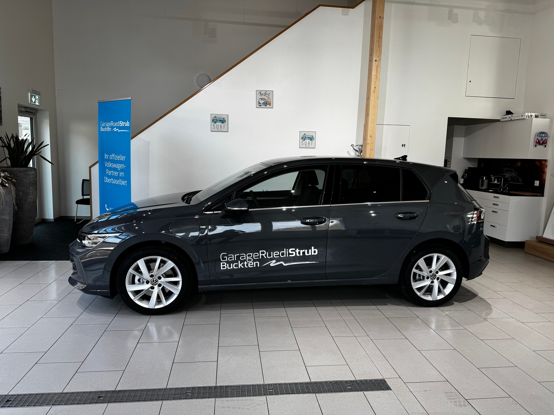 VW Golf VIII 1.5 TSI PHEV DSG 204PS Style-image-1